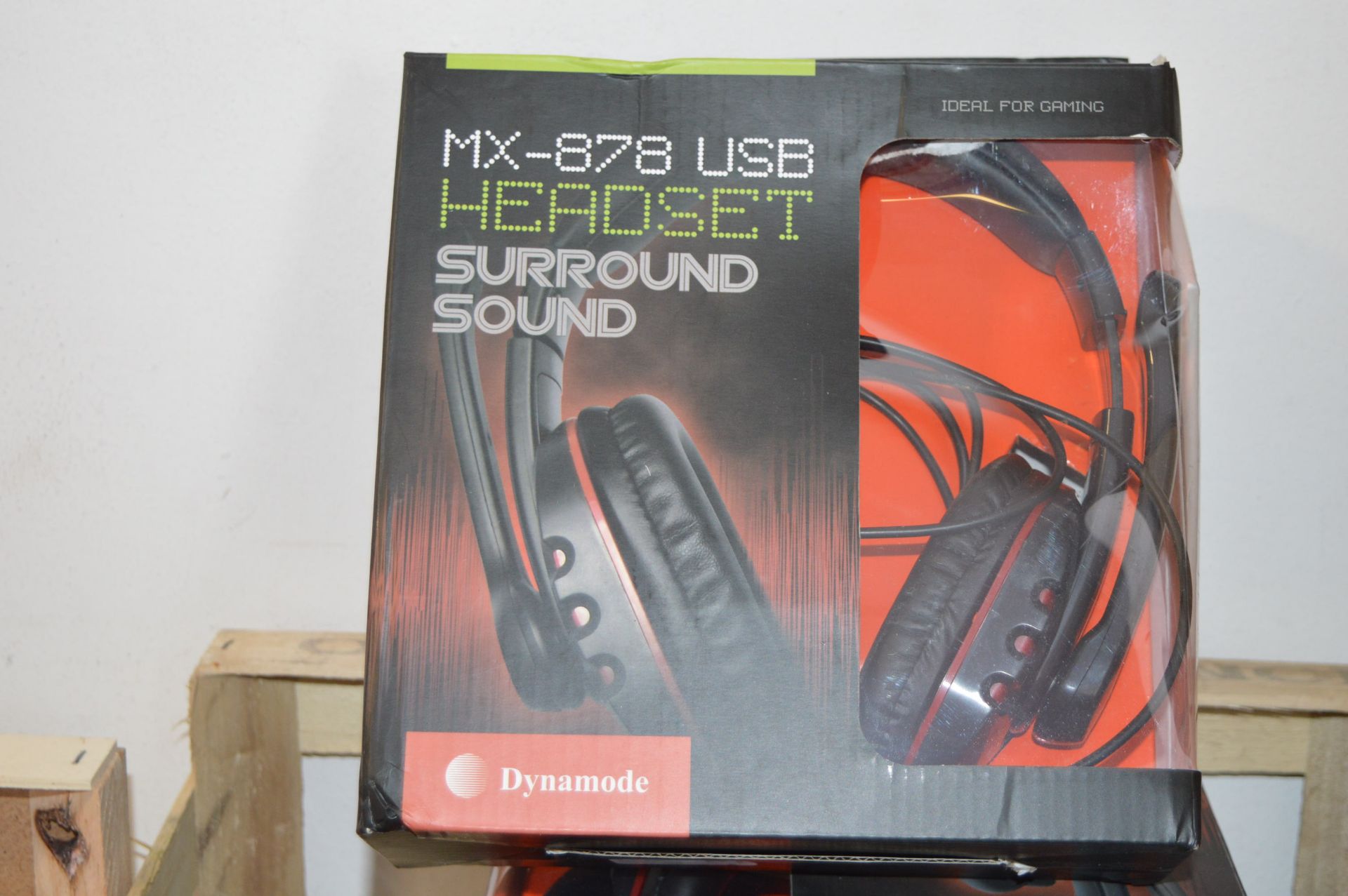 Eight Gaming Sound Surround Headsets - Bild 2 aus 2