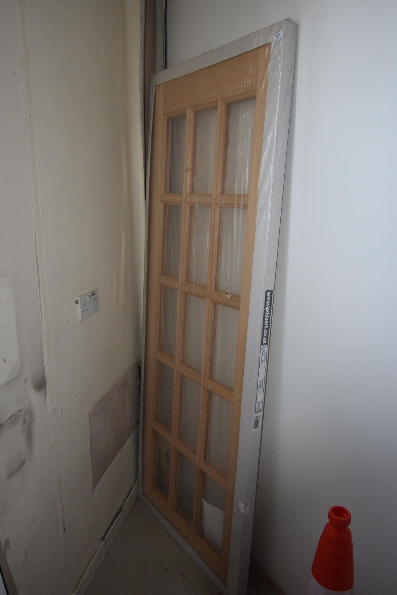*LPD Door SA 15L 78” x 30” Fifteen Pane Doors 44mm thick (Location: 64 King Edward St, Grimsby, DN31