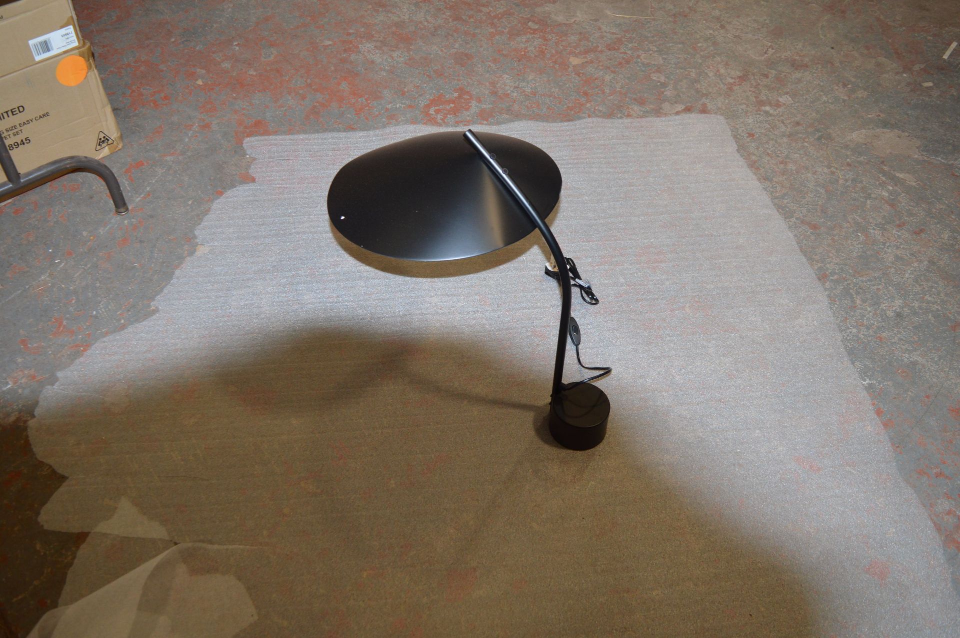 *Black Table Lamp - Bild 3 aus 3