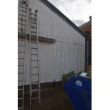 *Aluminium 28 Rung Double Extending Ladder (Location: 64 King Edward St, Grimsby, DN31 3JP,
