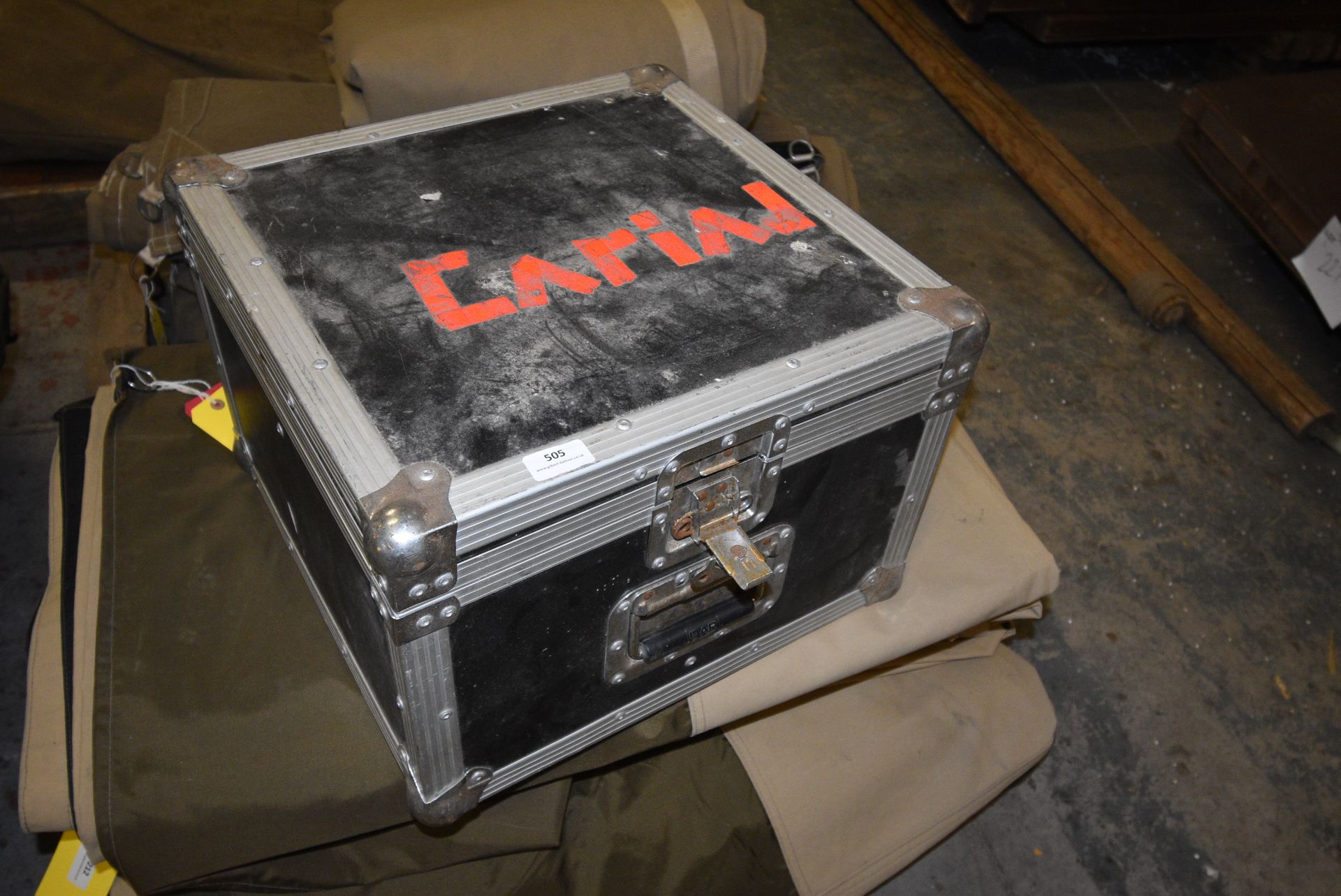 *Heavy Duty Aluminium Flight Case with Hinged Lid, Foam & Felt Lining, Divided into Four