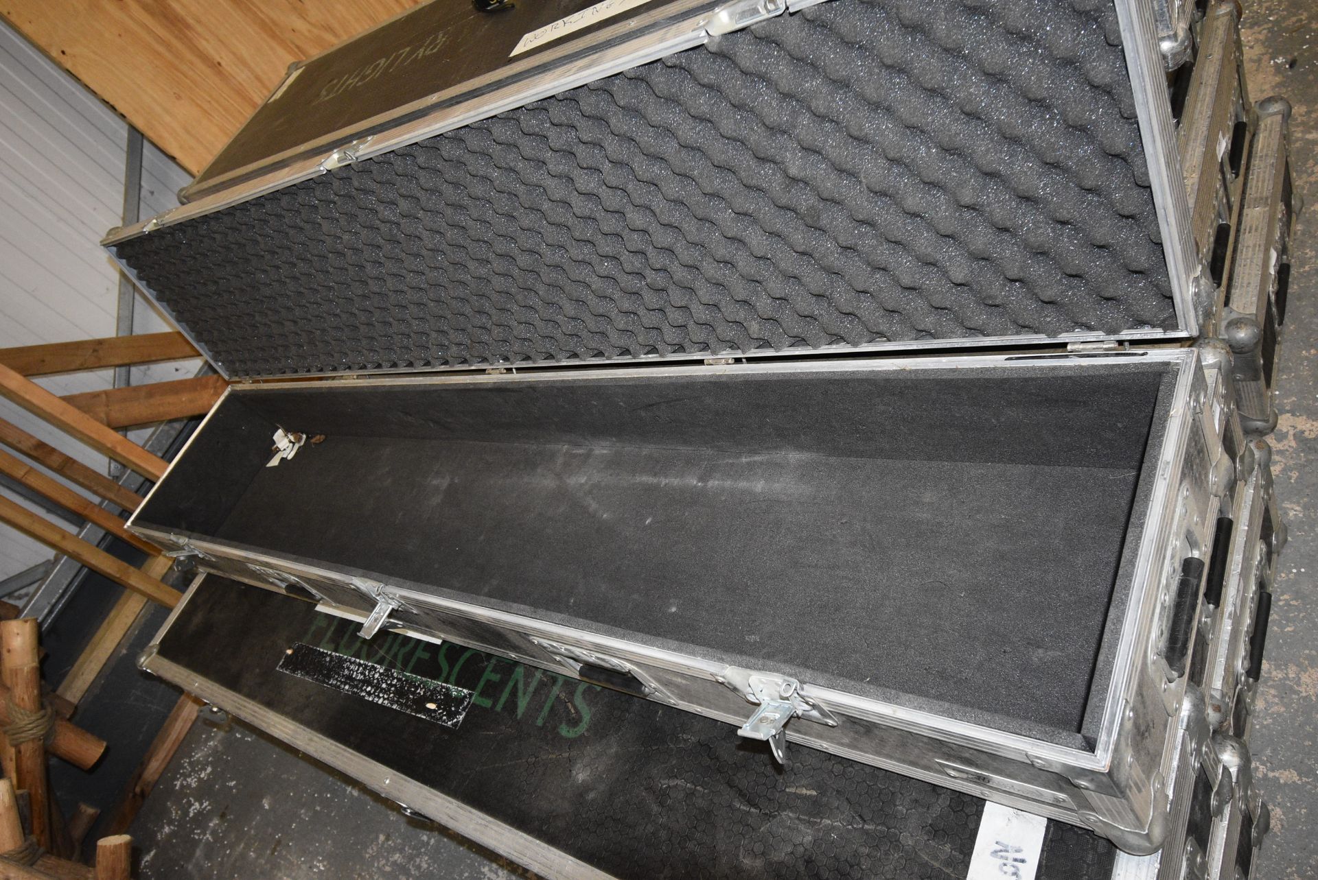 *Heavy Duty Flight Case with Hinged Lid and Foam Interior 175x34cm x 20cm high