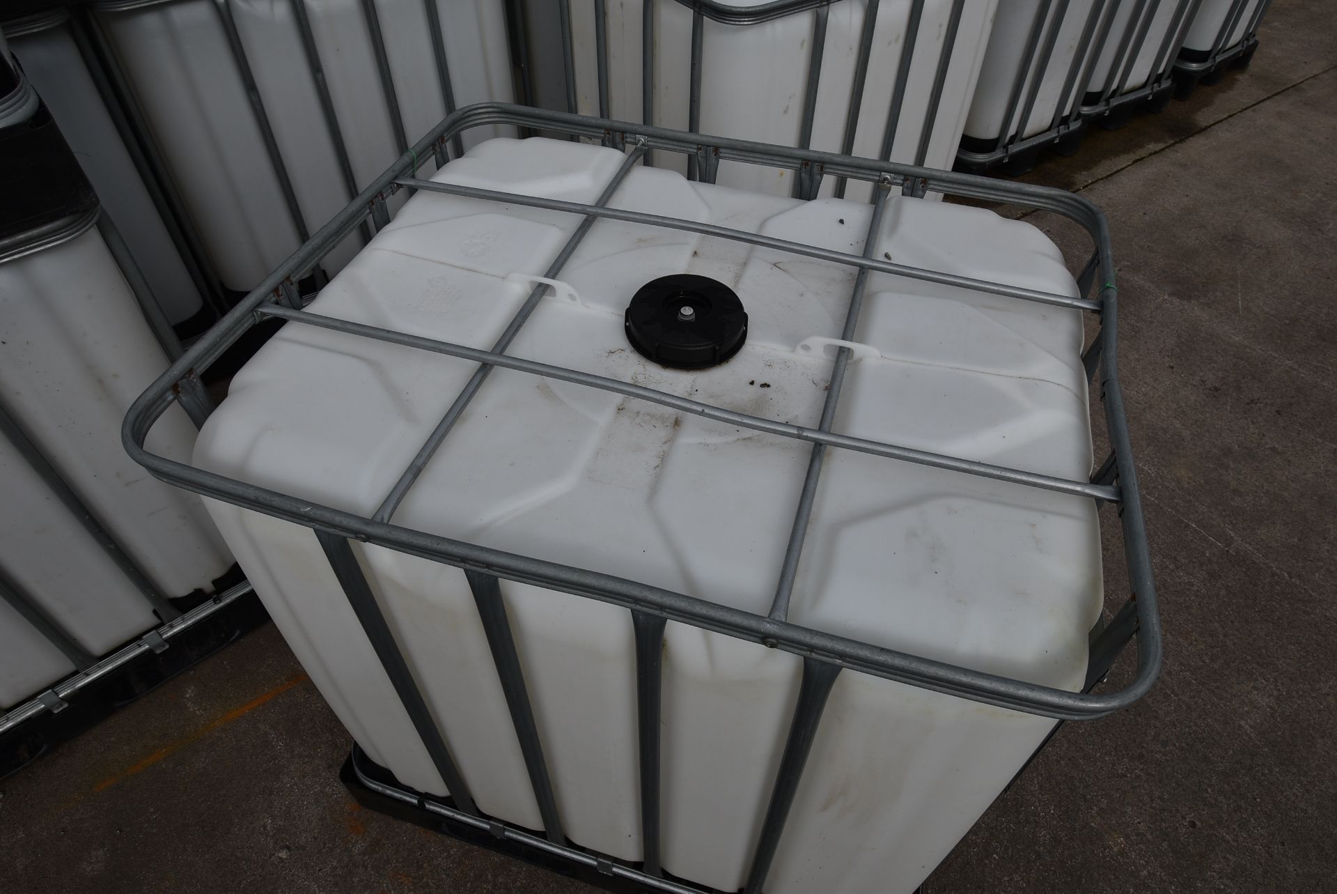 *1000L IBC Container with Tap - Image 4 of 6