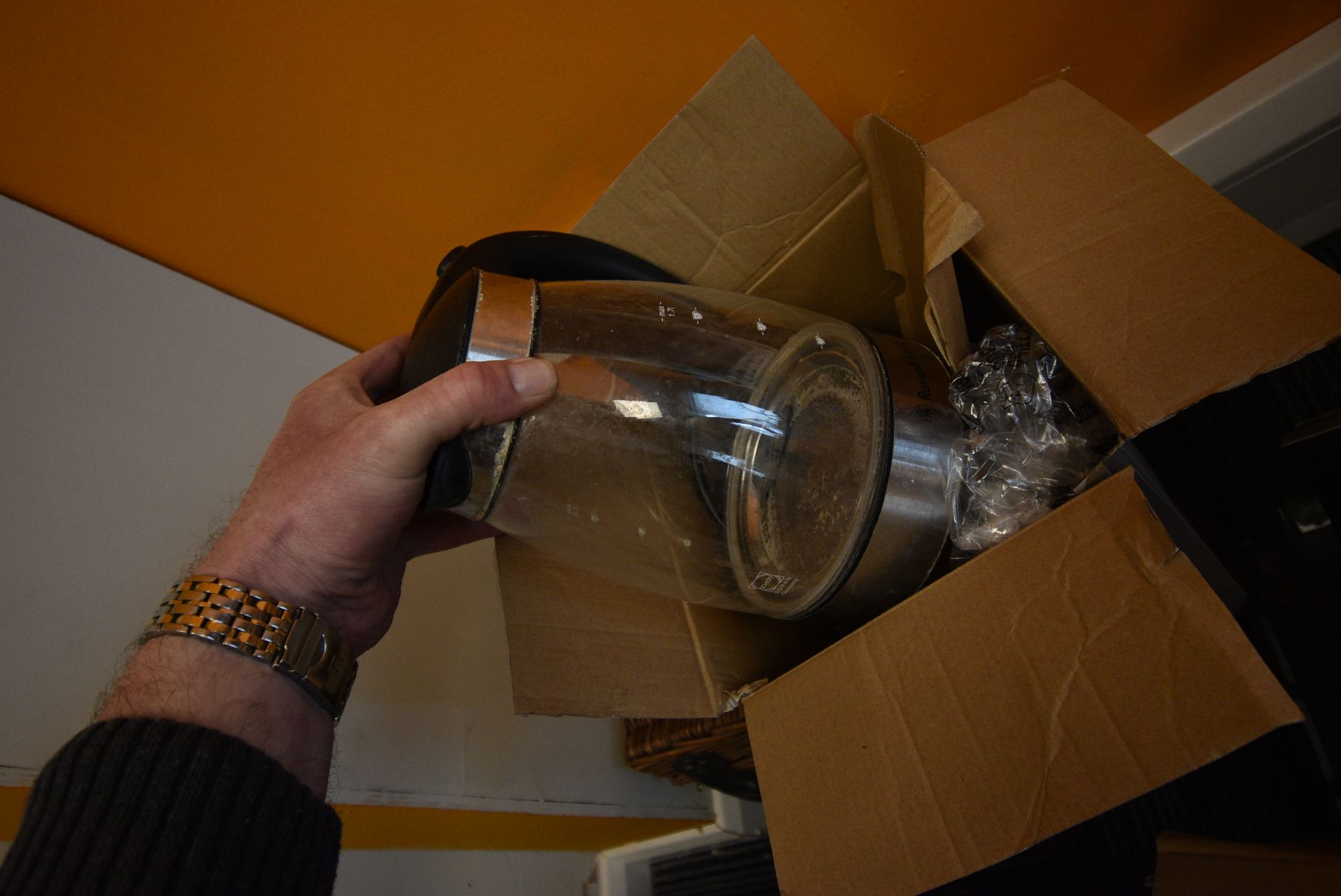 *Jug Kettle and a Tassimo Coffee Maker - Image 3 of 3