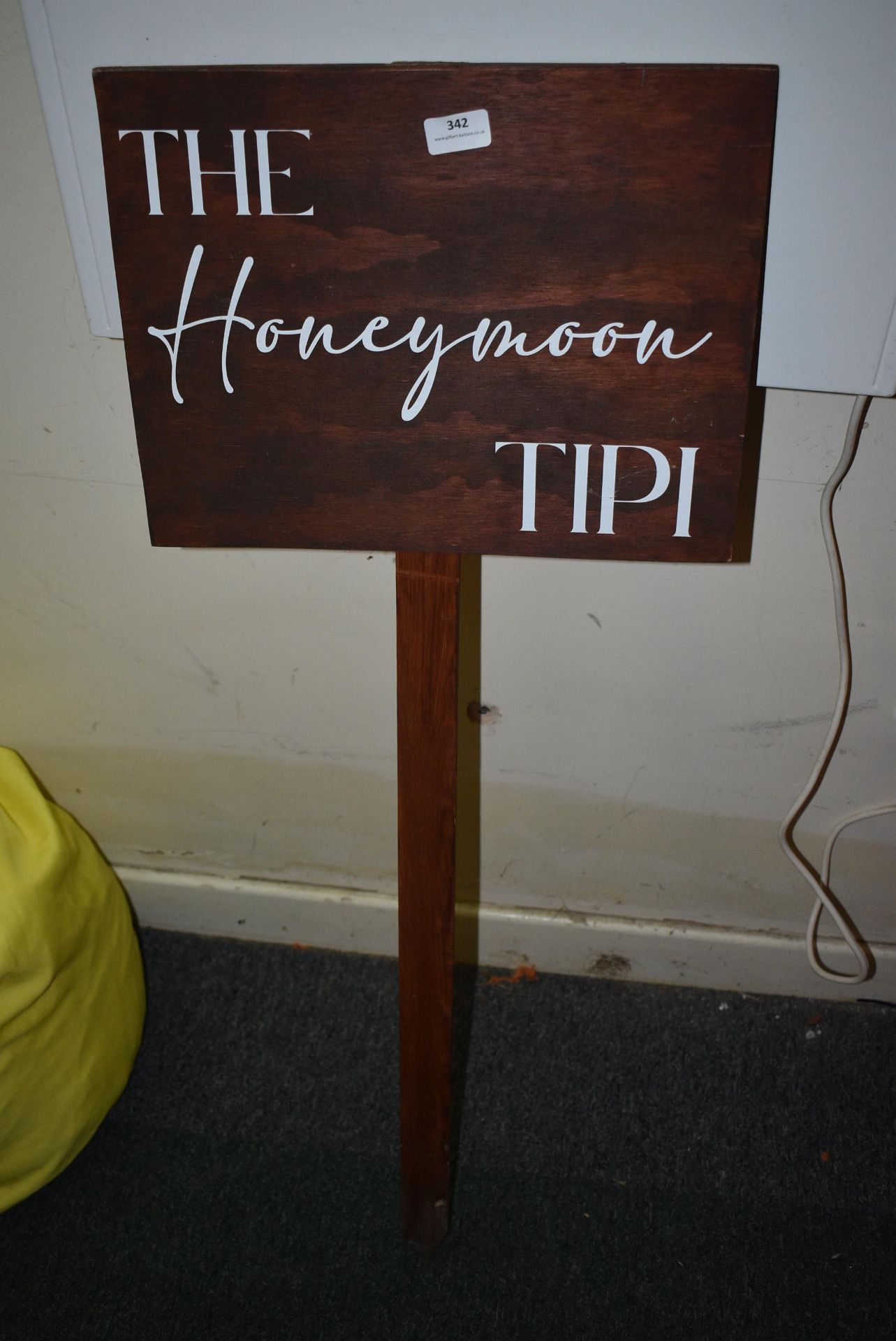 *Honeymoon Tipi Sign