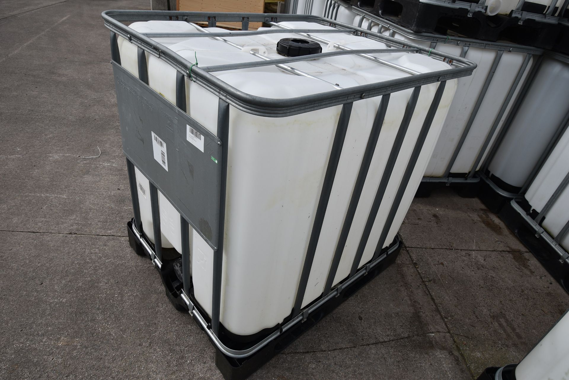 *1000L IBC Container with Tap