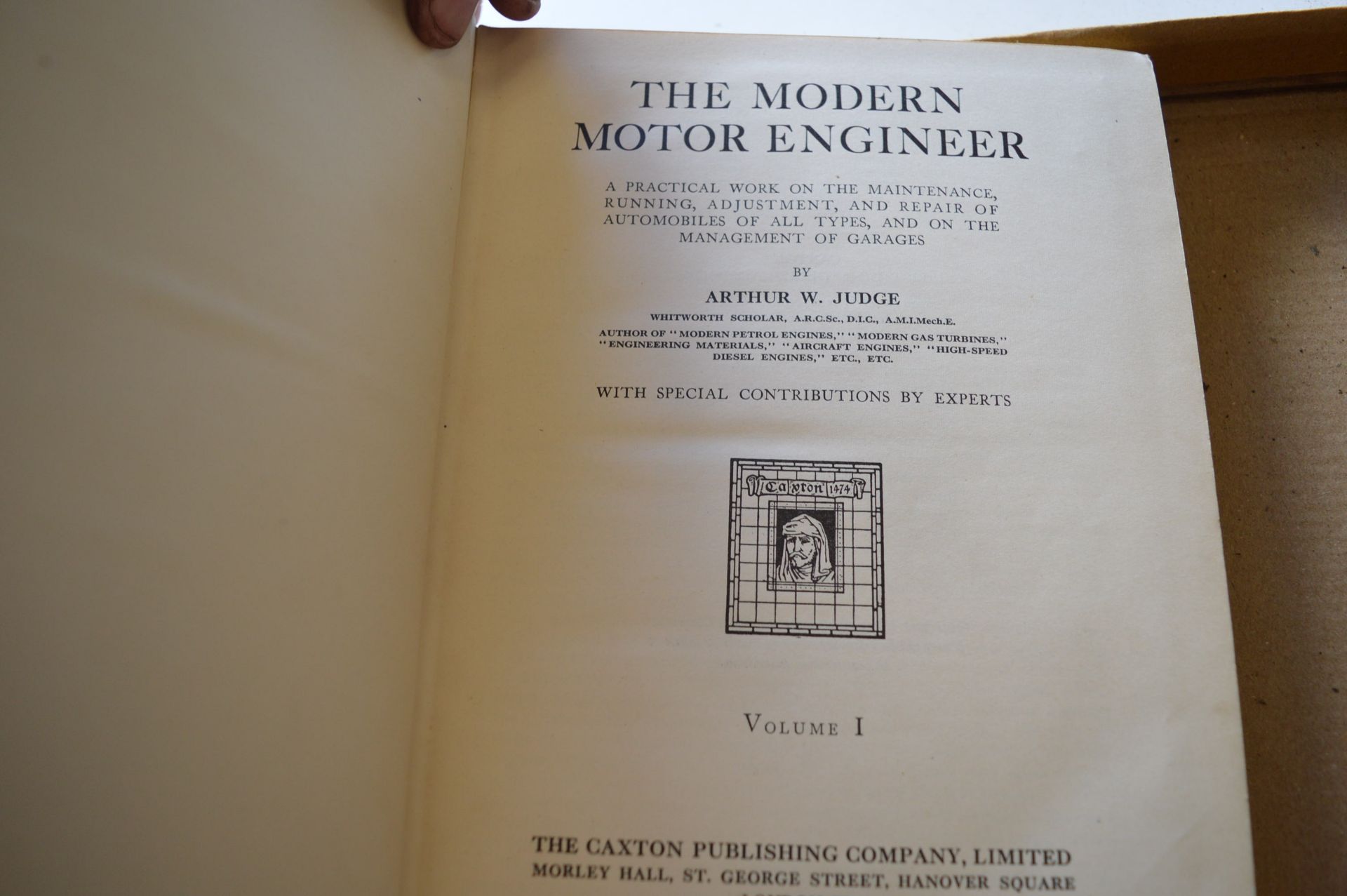 Three Old Books Including The Modern Motor Engineer Vol 1¸ Durhams Motor Manual, and Universal - Image 4 of 5