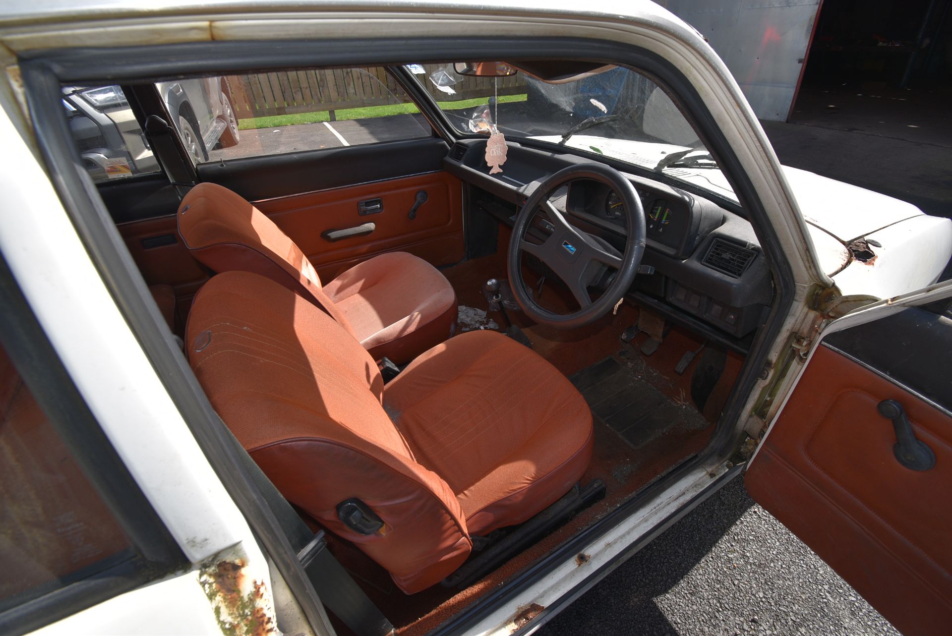 Austin Allegro, Reg: YRH 761X, Mileage Showing 22981 Miles - Image 2 of 21