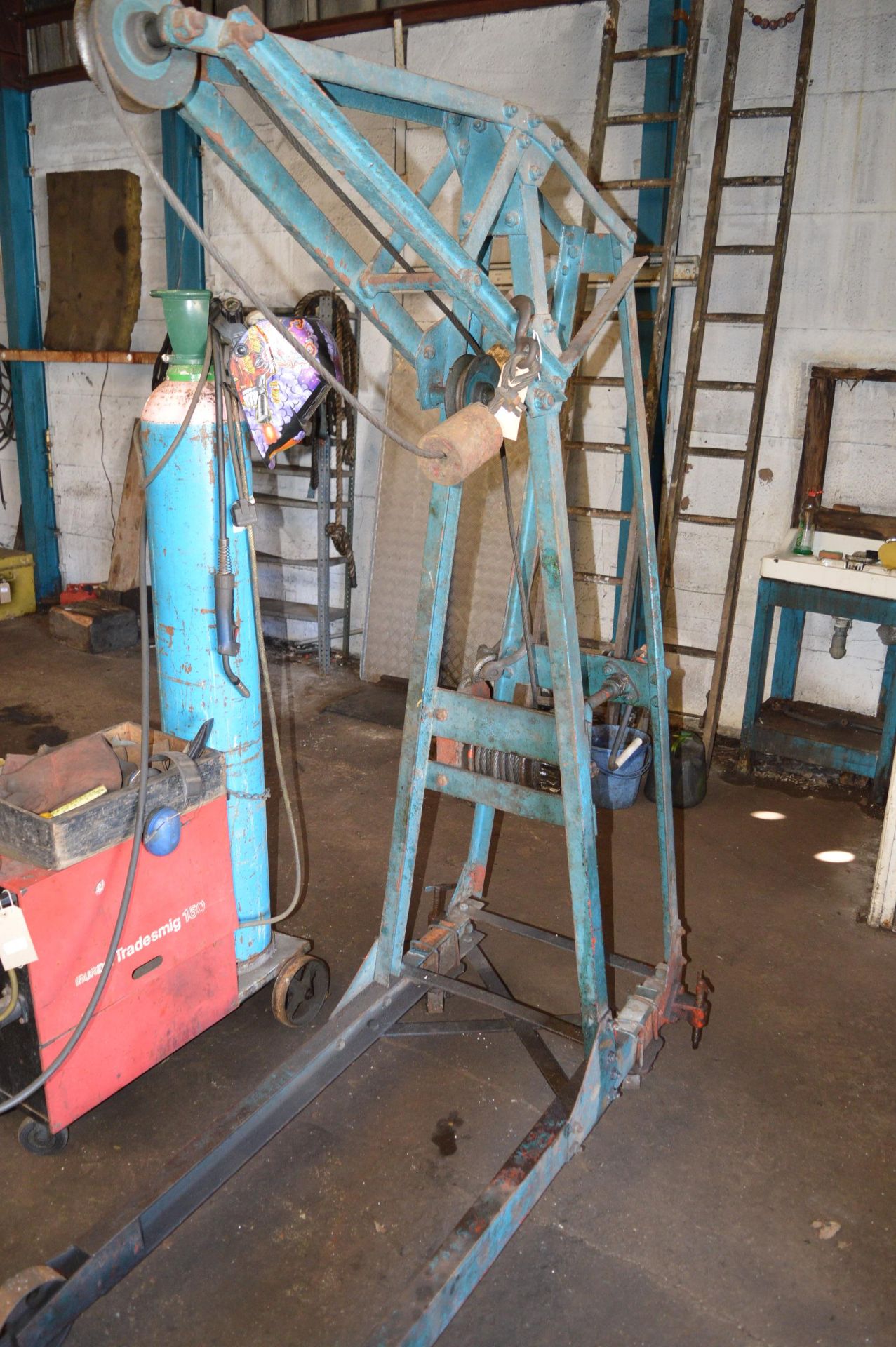 Harvey Frost Engine Crane 1.2ton Lifting Capacity with Winch Cable