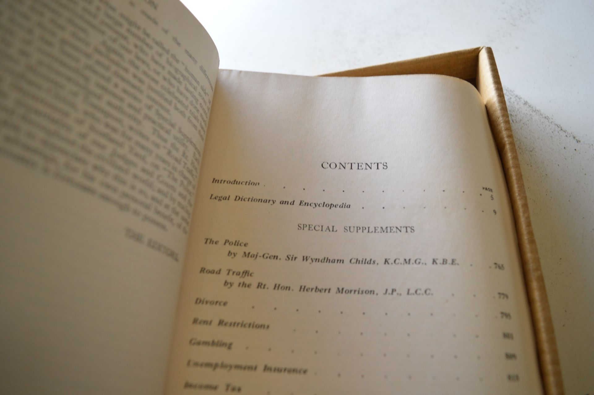 Three Old Books Including The Modern Motor Engineer Vol 1¸ Durhams Motor Manual, and Universal - Bild 2 aus 5