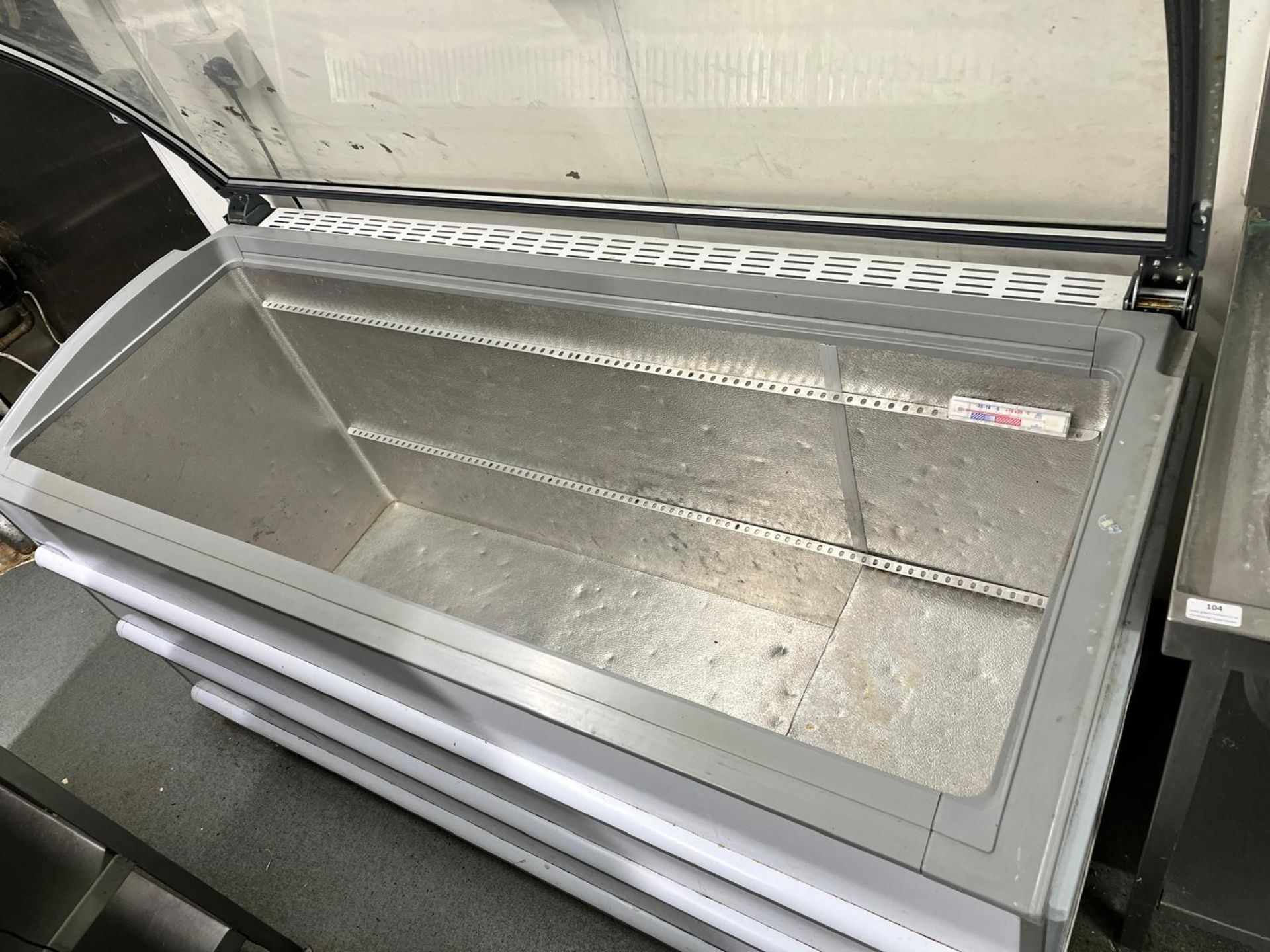 Novum Display Chest Freezer with Transparent Dome Top Lid