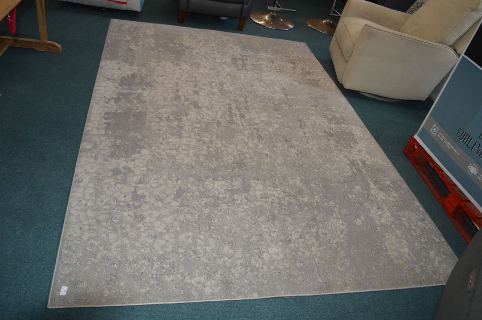 *East Clear Water Area Rug 6’6” x 9’5”