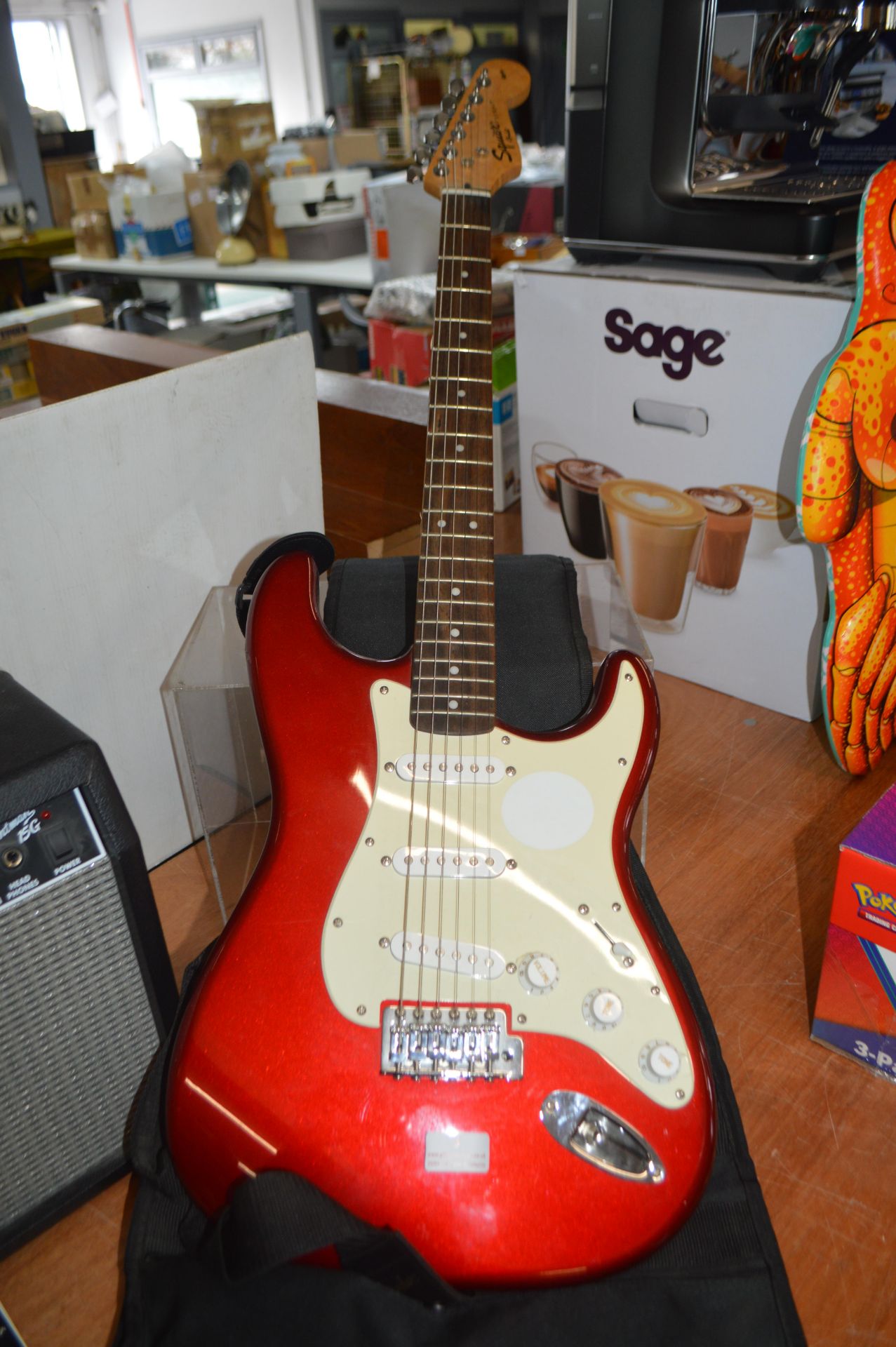 Fender Squier Stratocaster Electric Guitar plus Frontman 15G Amplifier, and Sing Books - Image 2 of 4