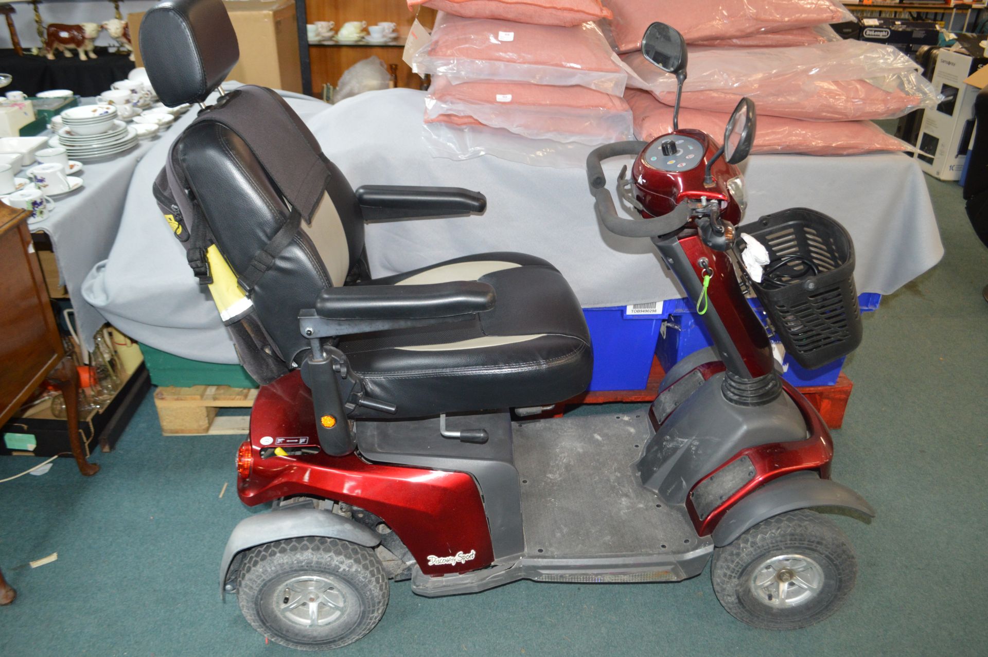 Discovery Sport Mobility Scooter - Image 3 of 7