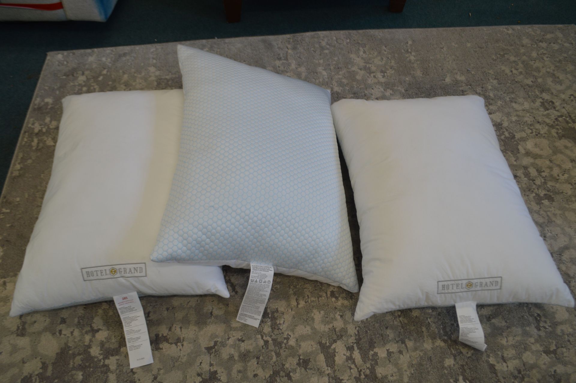 *Three Hotel Grand Blueridge Cooling Pillows