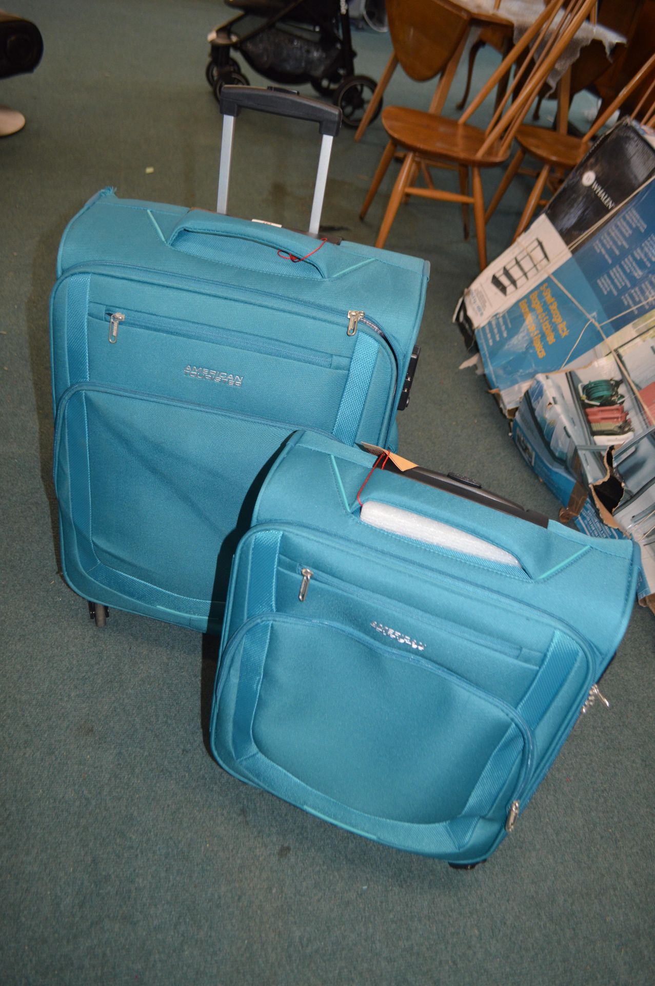 *American Tourister 2pc Travel Set