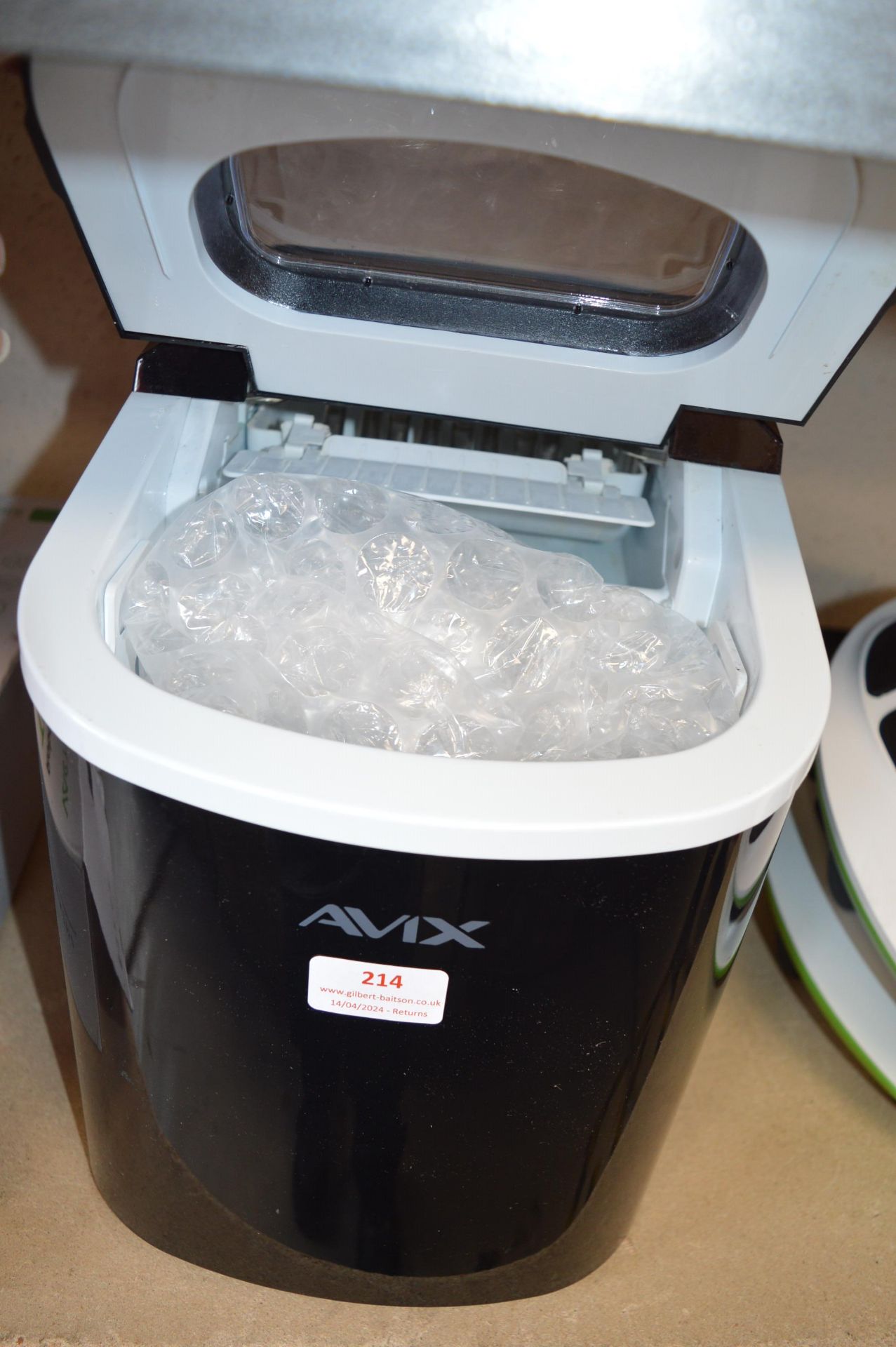 *Avix Ice machine