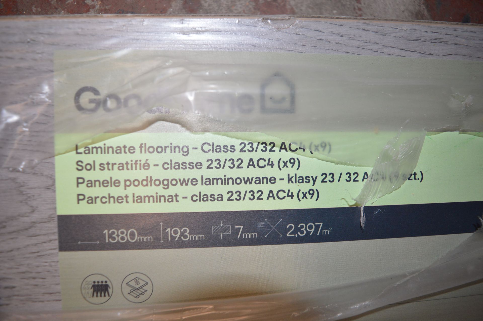 *Pack of Grey Laminate Flooring ~2.4m² per pack - Image 2 of 2