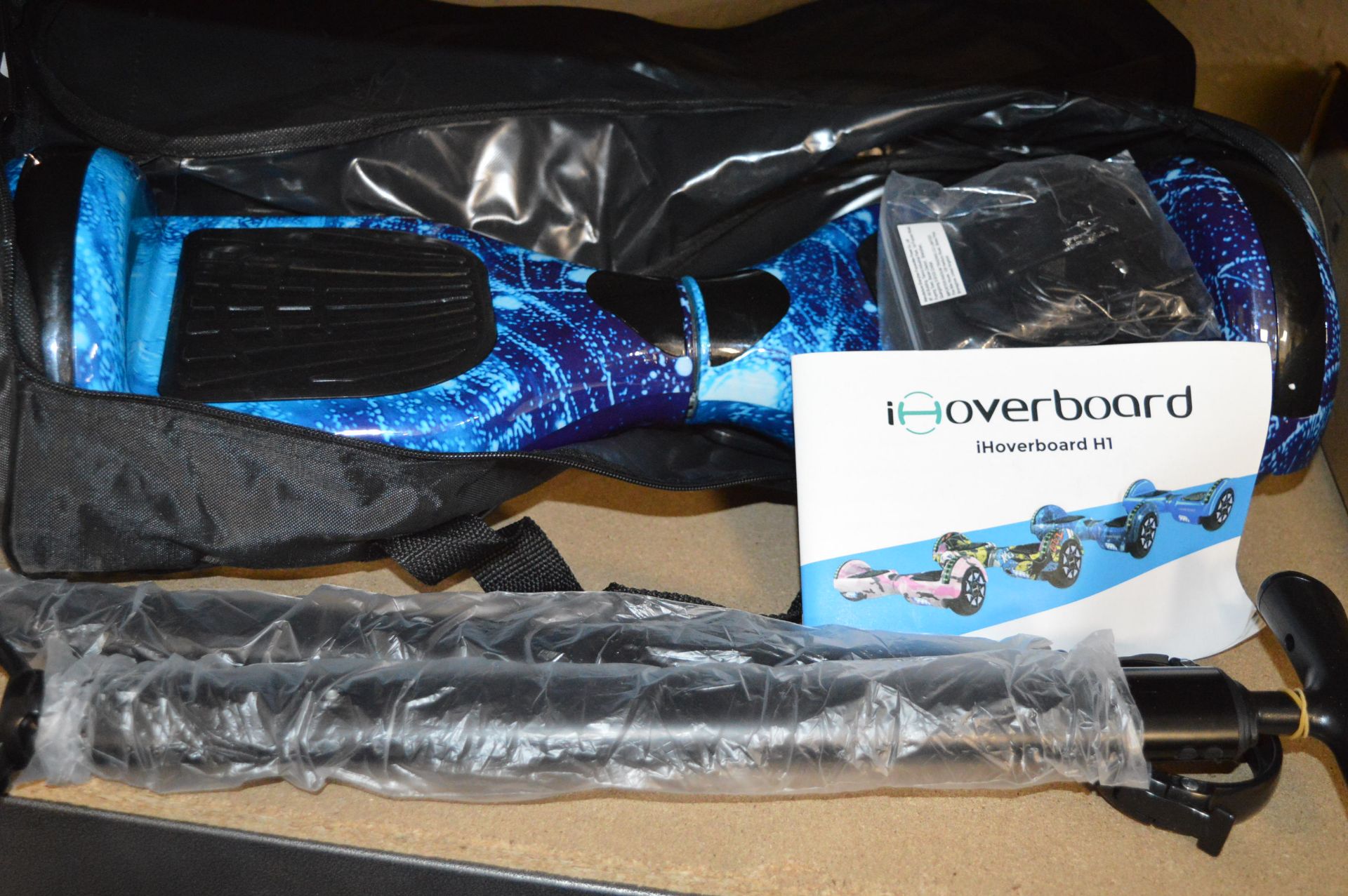 *iHover Hoverboard - Image 2 of 2