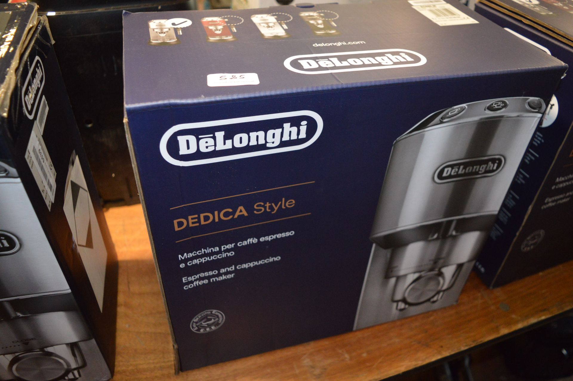 *Delonghi Dedica Style Coffee Machine