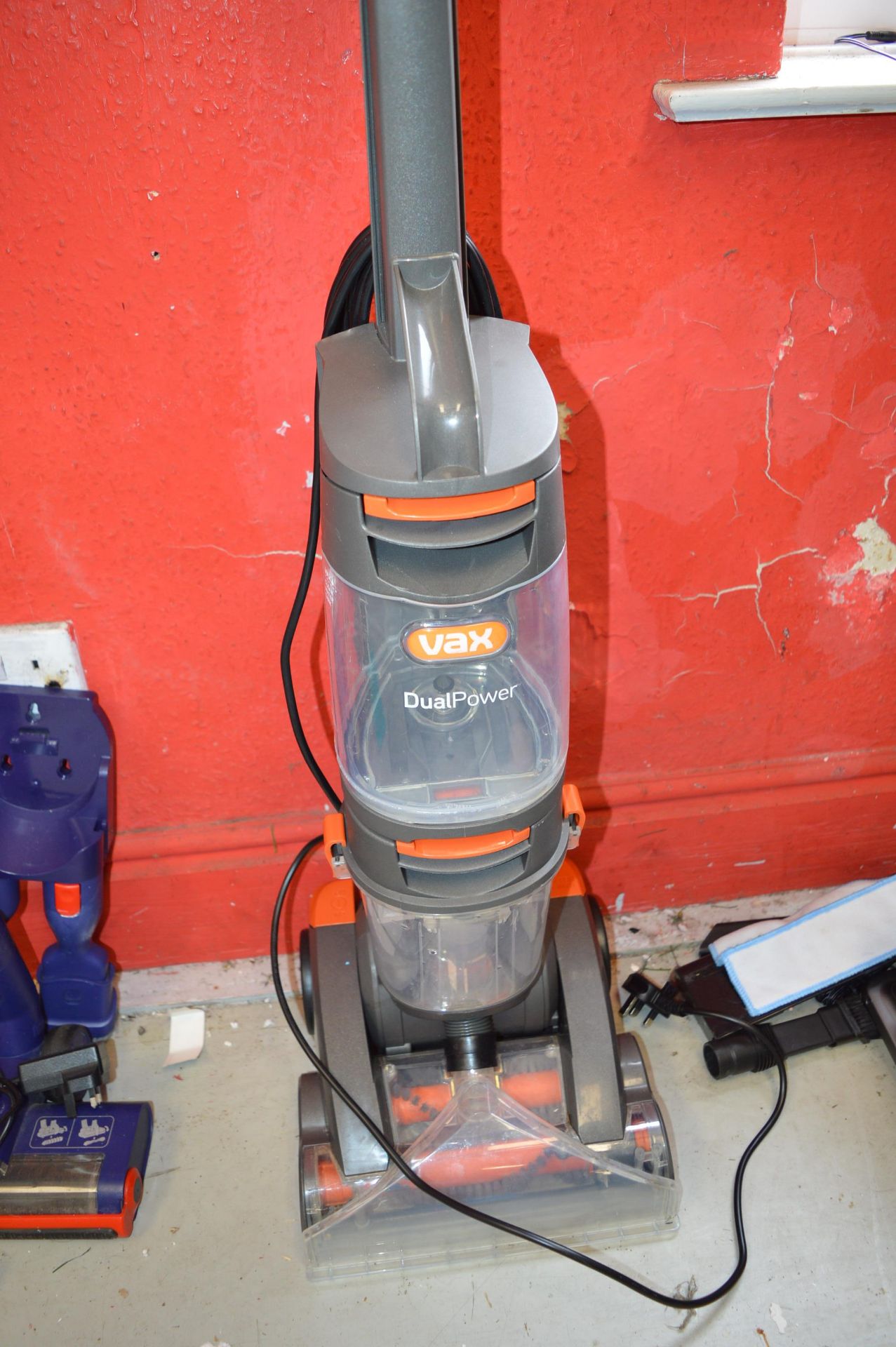 *Vax Dual Power Carpet Washer