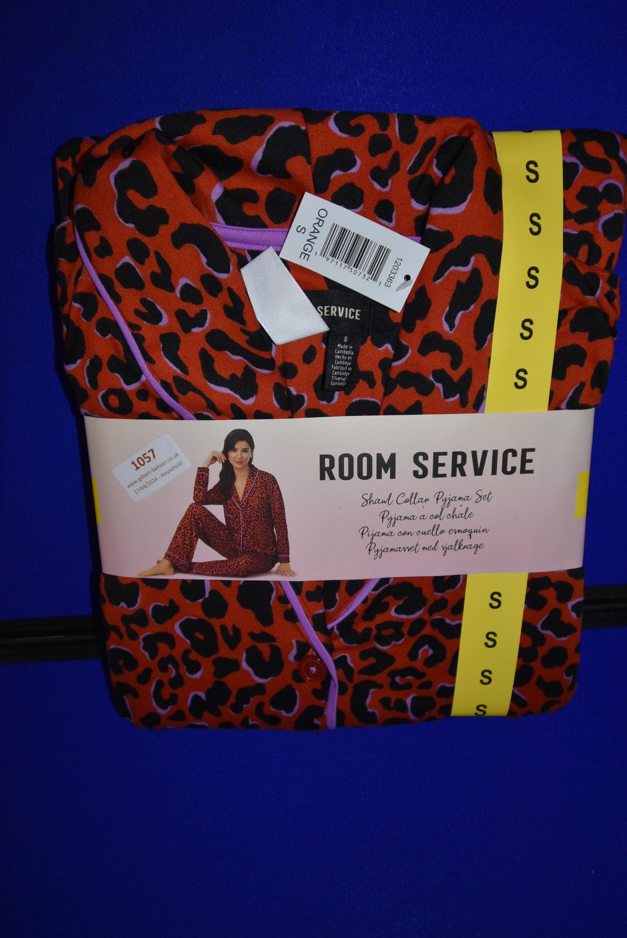 *Room Service Floral Pyjamas Size: L