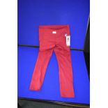 *Skechers Go Walk Size: M Walking Trousers in Red