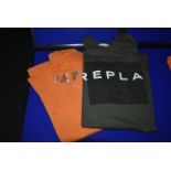 *Two Replay T-Shirts Size: M (1x orange, 1x khaki)