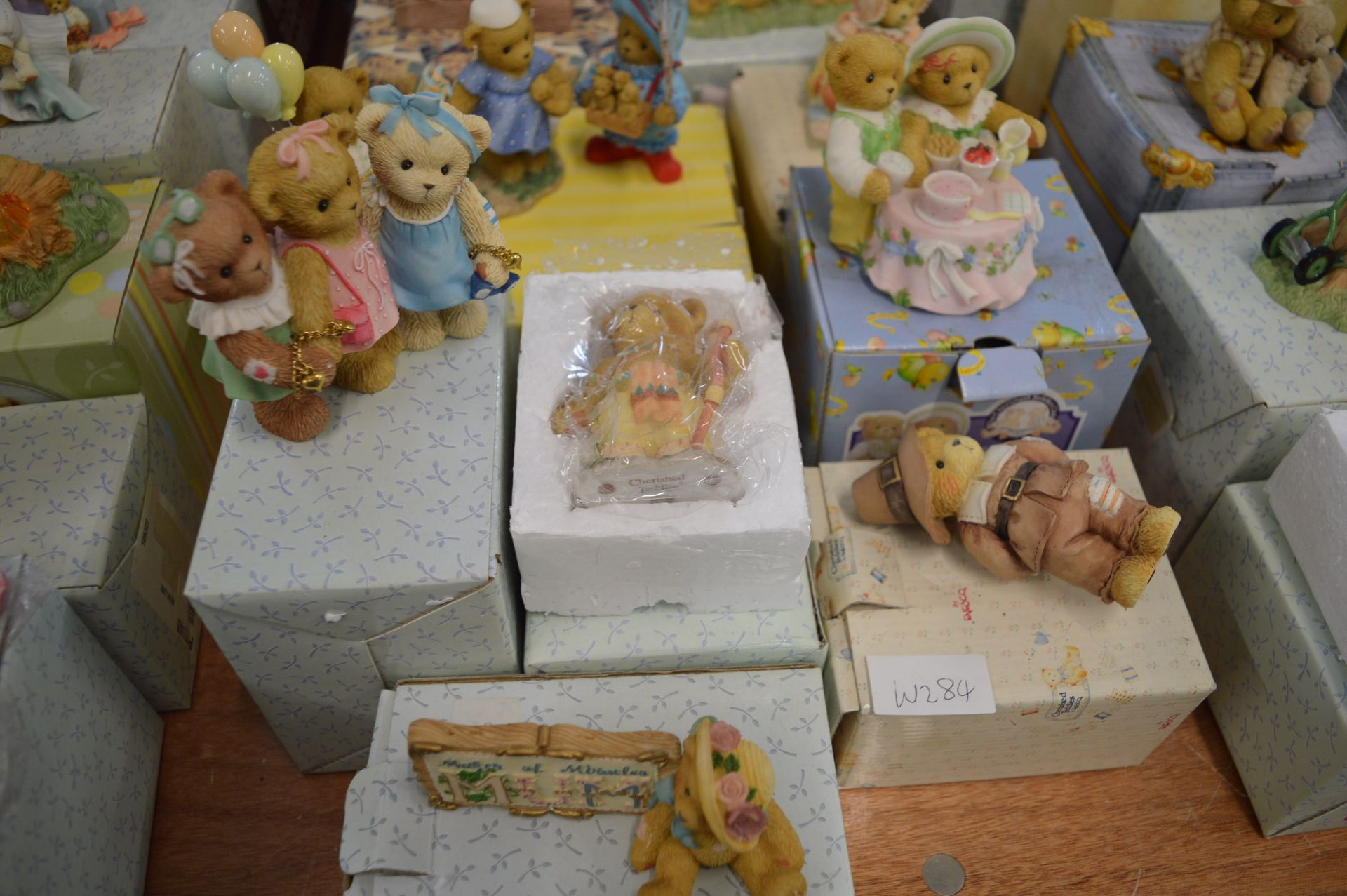Eleven Boxed Cherished Teddies plus a Giftset - Image 2 of 3