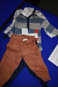 Carter’s Baby 4pc Set Size: 9 months