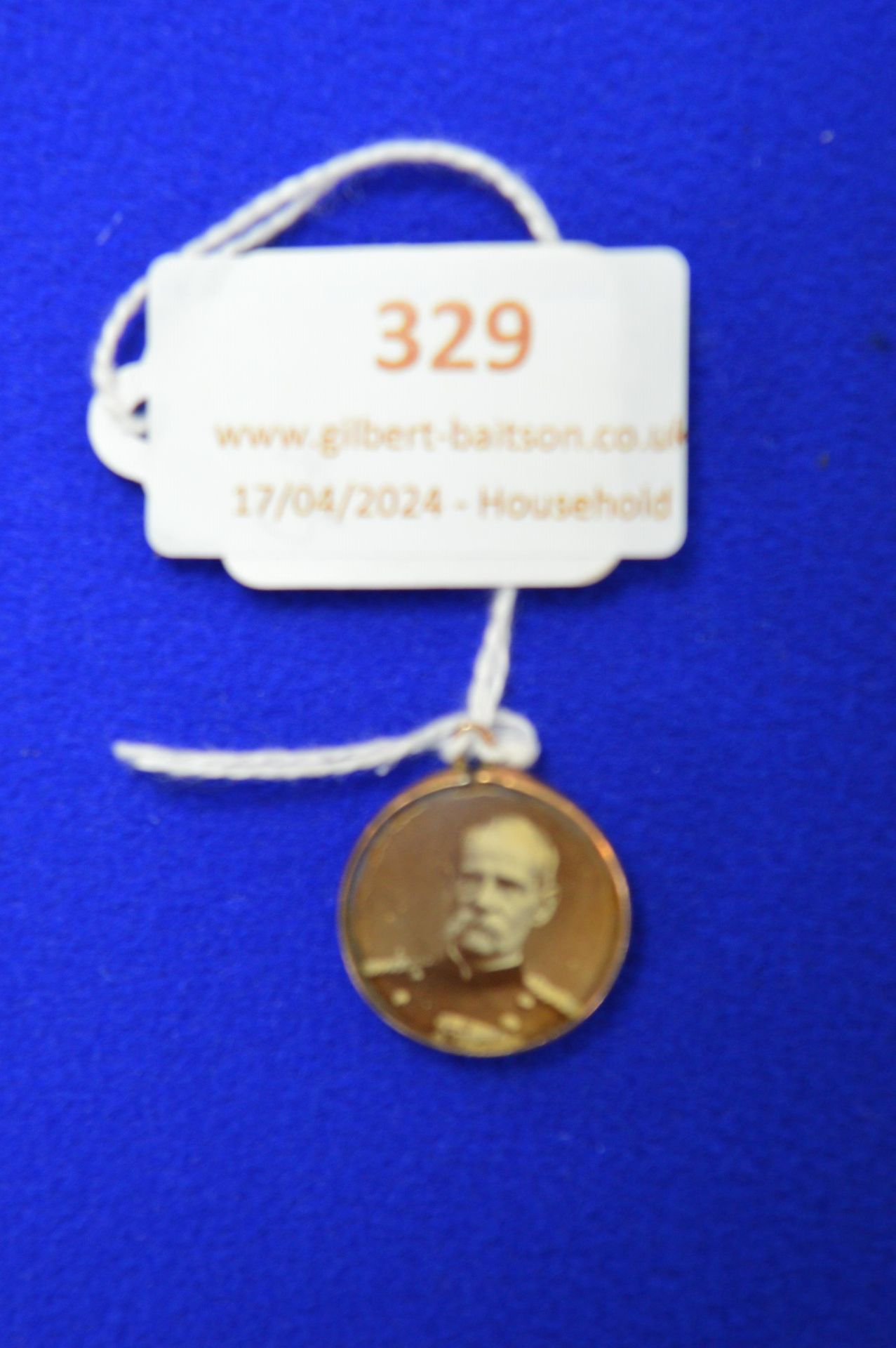 9ct Fob with Photographs of Lord Kitchener - Image 2 of 2