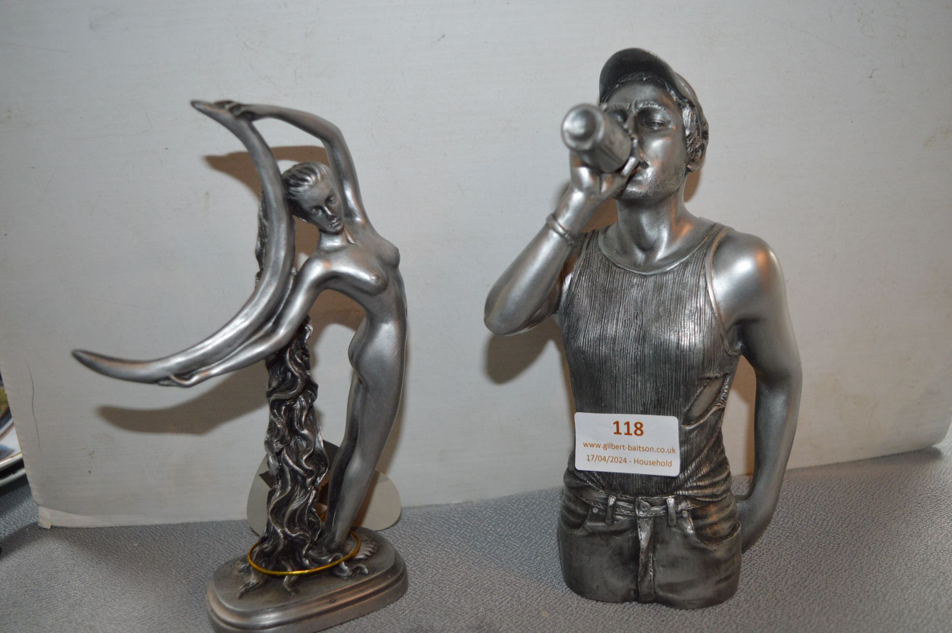 Two Metal Figurines - Bild 2 aus 2