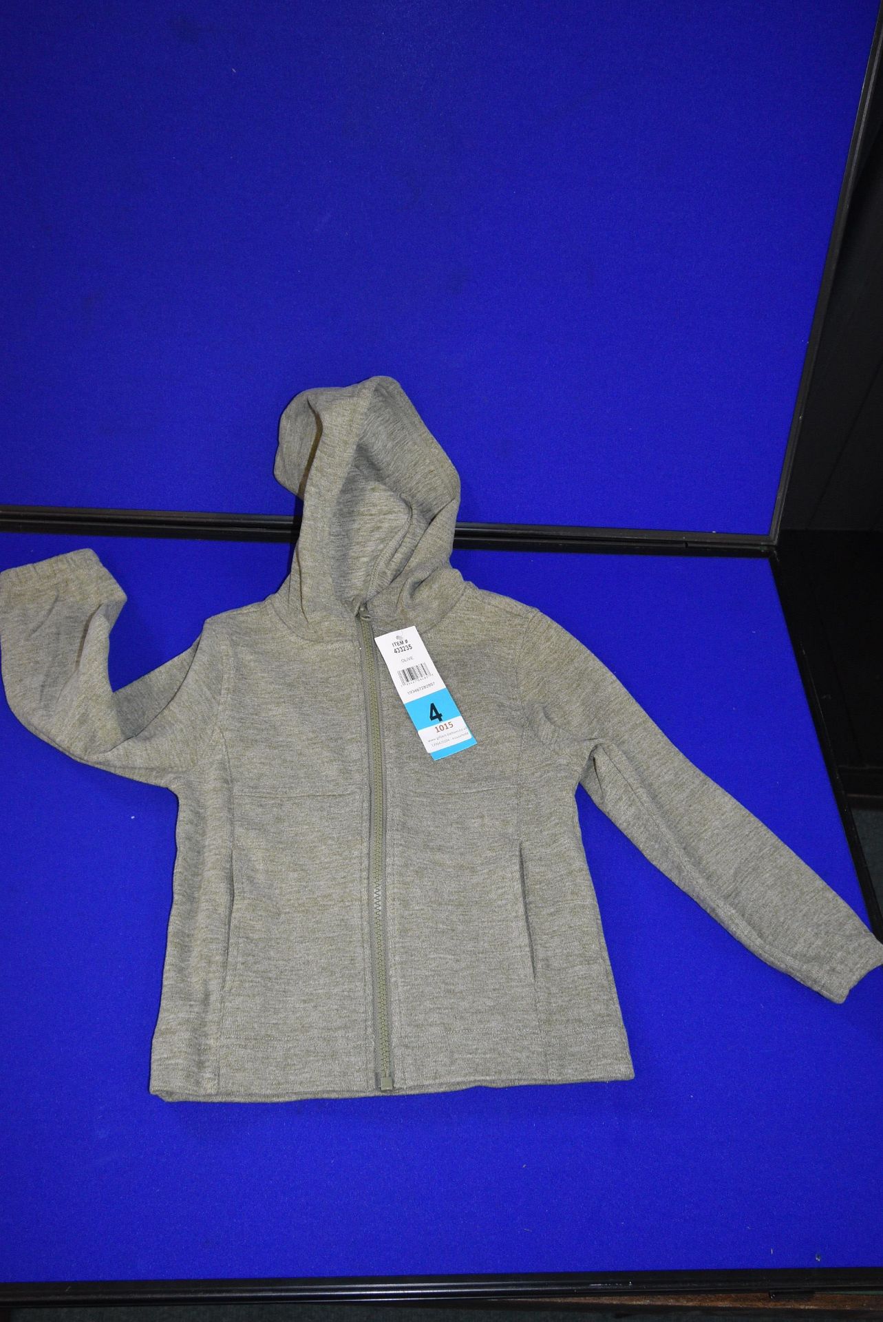 Child’s Hoodie Top in Olive Size: 4