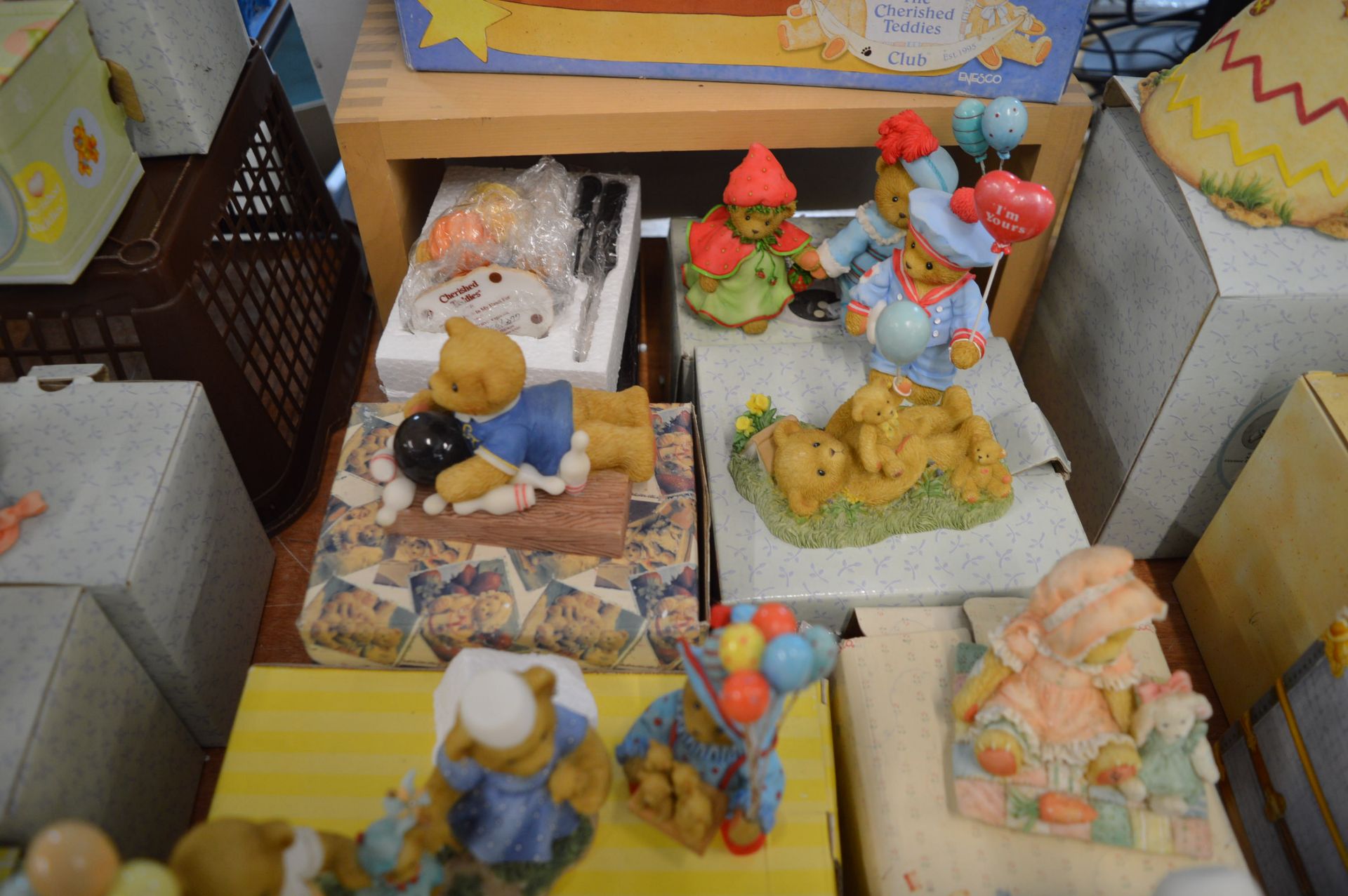 Eleven Boxed Cherished Teddies plus a Giftset - Image 3 of 3