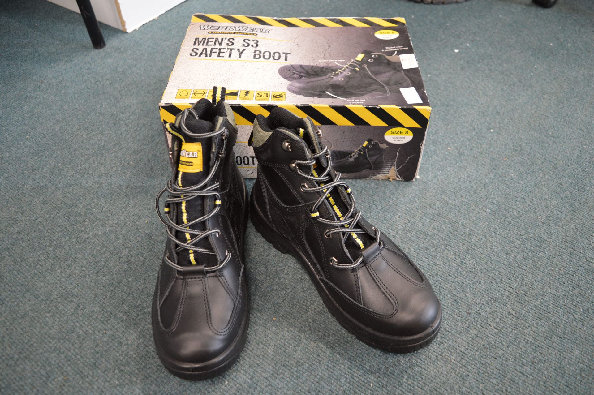Work Wear Men's Size: 8 Safety Boots
