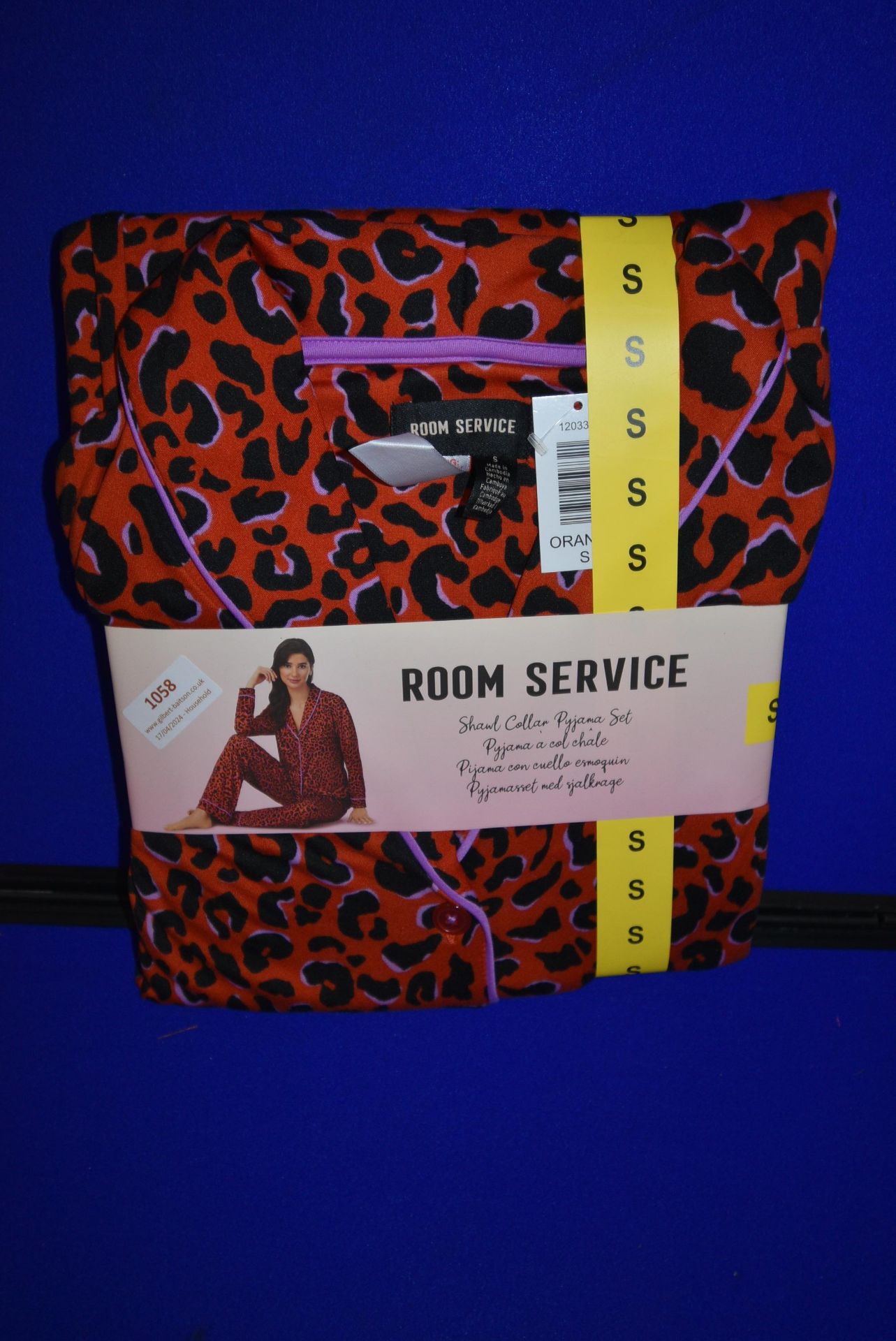 *Room Service Floral Pyjamas Size: S