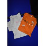 *Two Replay T-Shirts Size: L (1x orange, 1x white)