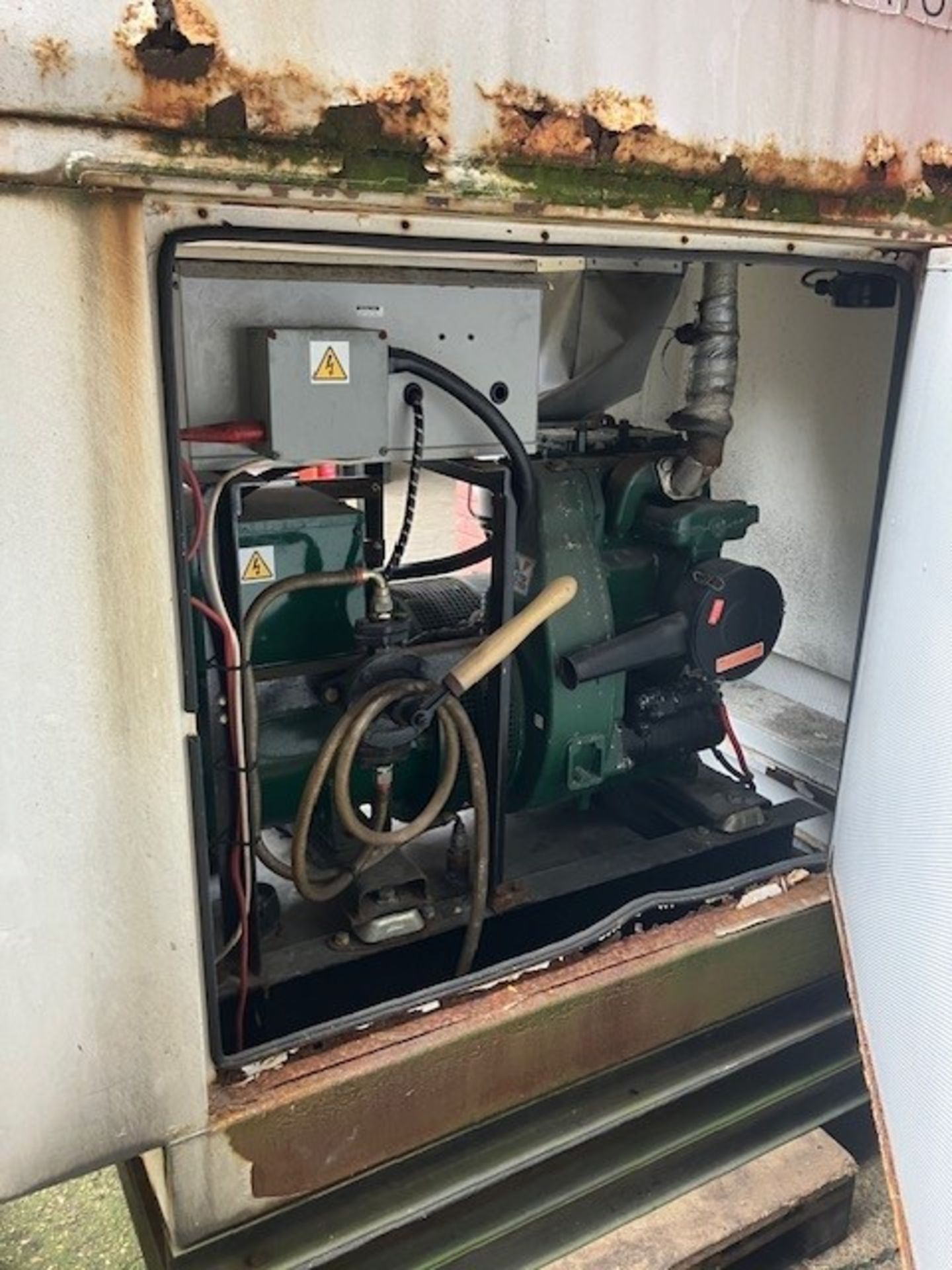 Lister TS2 25Kva Continuous 27.5Kva Standby 3Ph 50Hz 1500Rpm 190Hours Silent - Image 4 of 10