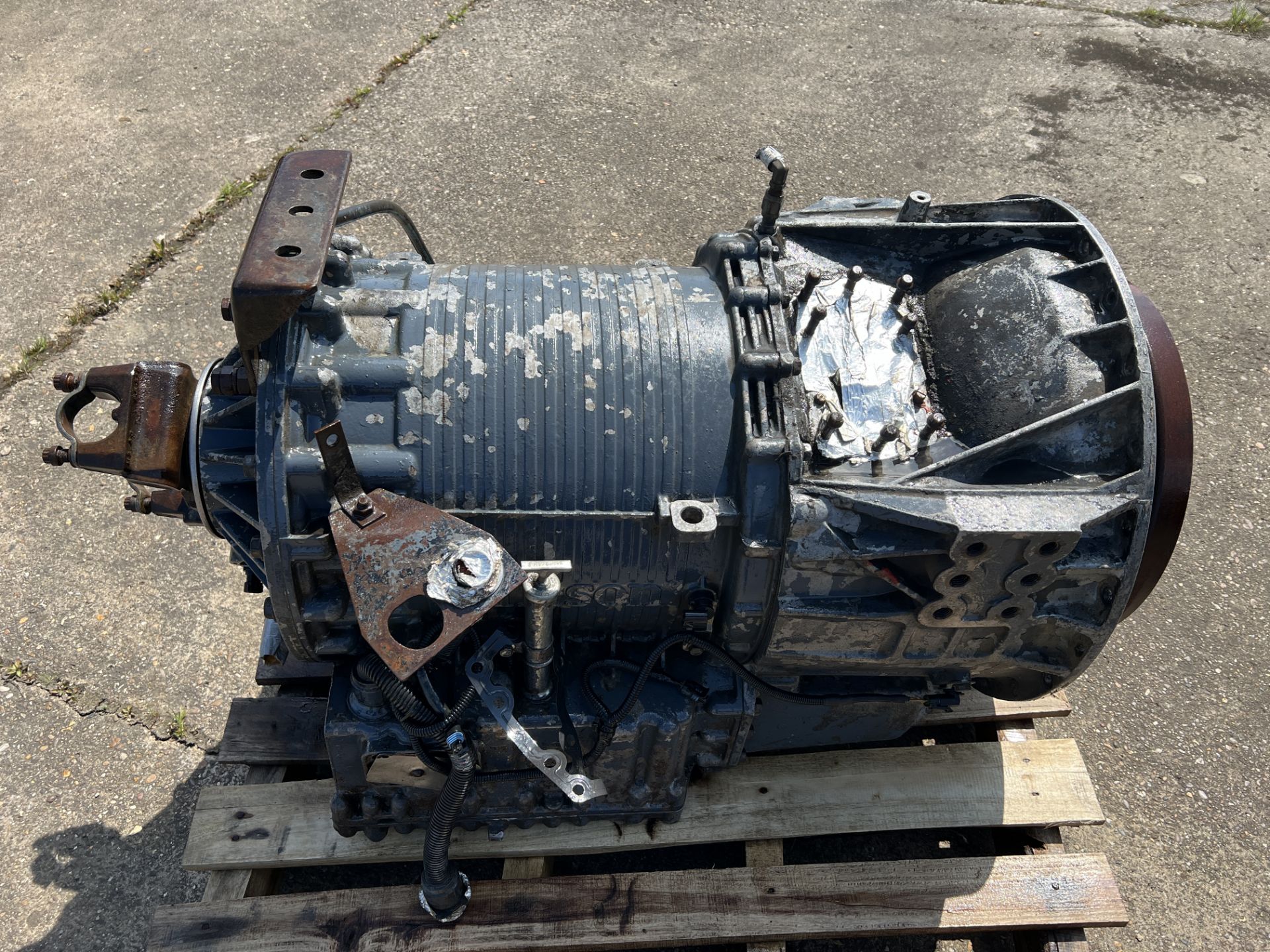 Allison HD4560P Gearbox Used - Image 2 of 4