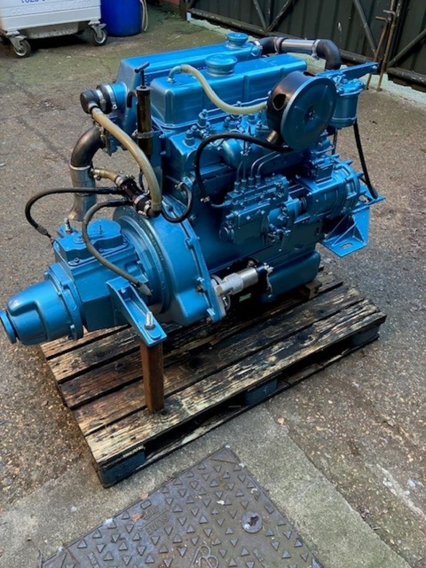 Leyland/ JCB 498 Marine Diesel engine c/w Gearbox - Image 4 of 9