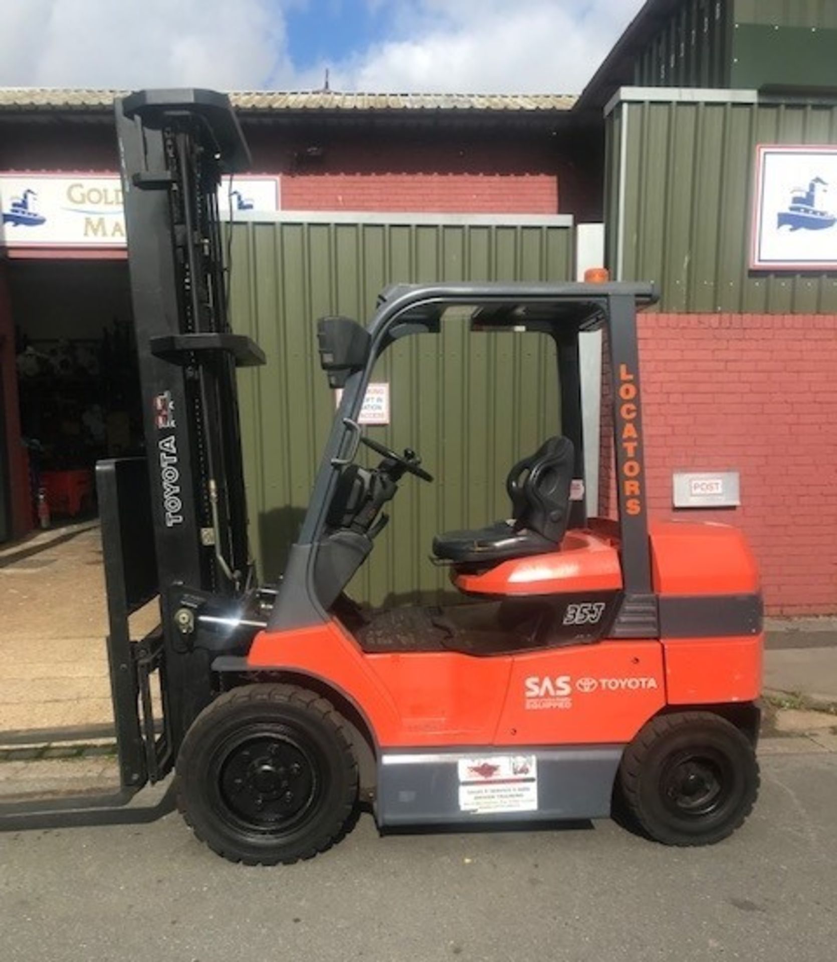 Forklift: Toyota 3.5Ton Electric 2030Hours - Image 3 of 13