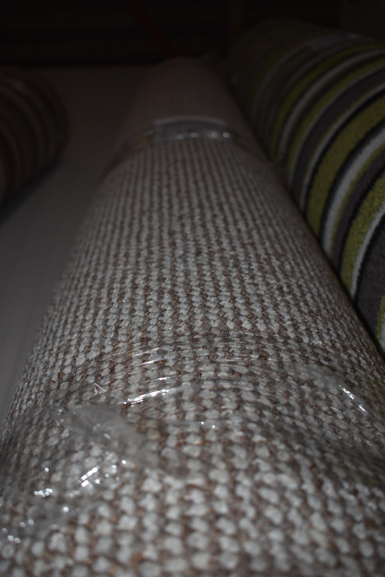 4m x 6.6m Roll of Brown Speckle Carpet