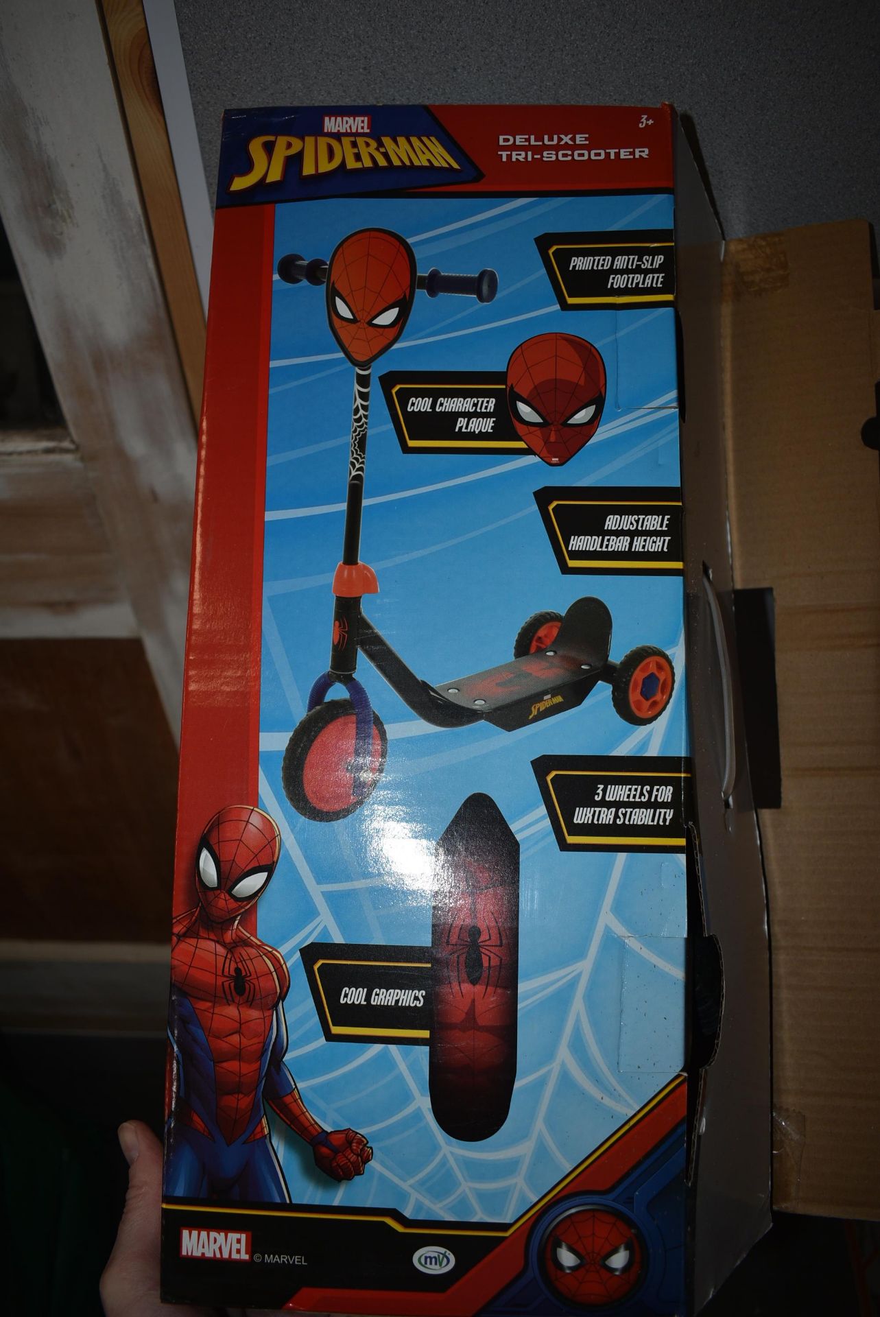 Spiderman Tri-Scooter - Image 4 of 4