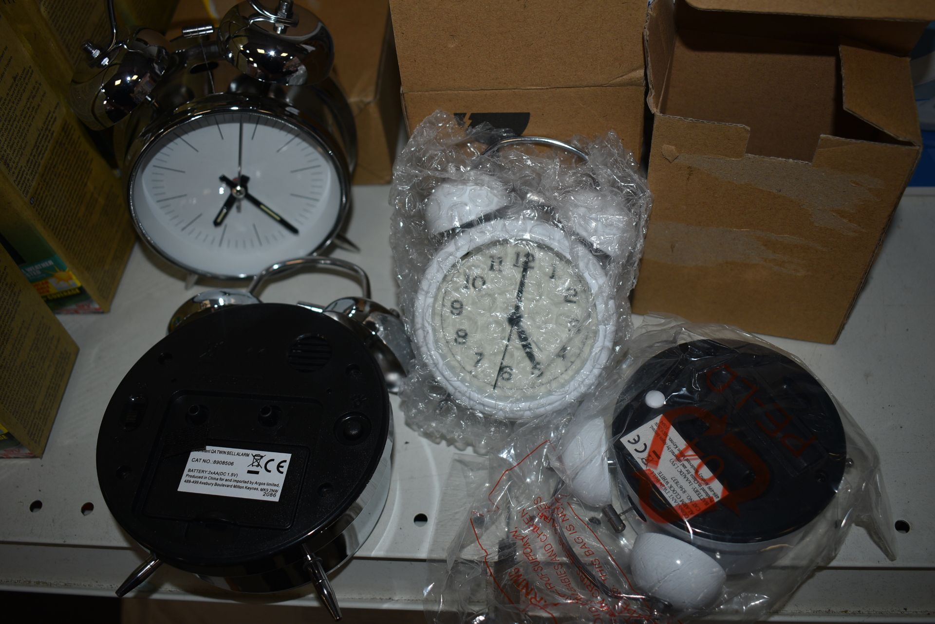 Four Mechanical Alarm Clock - Image 4 of 4