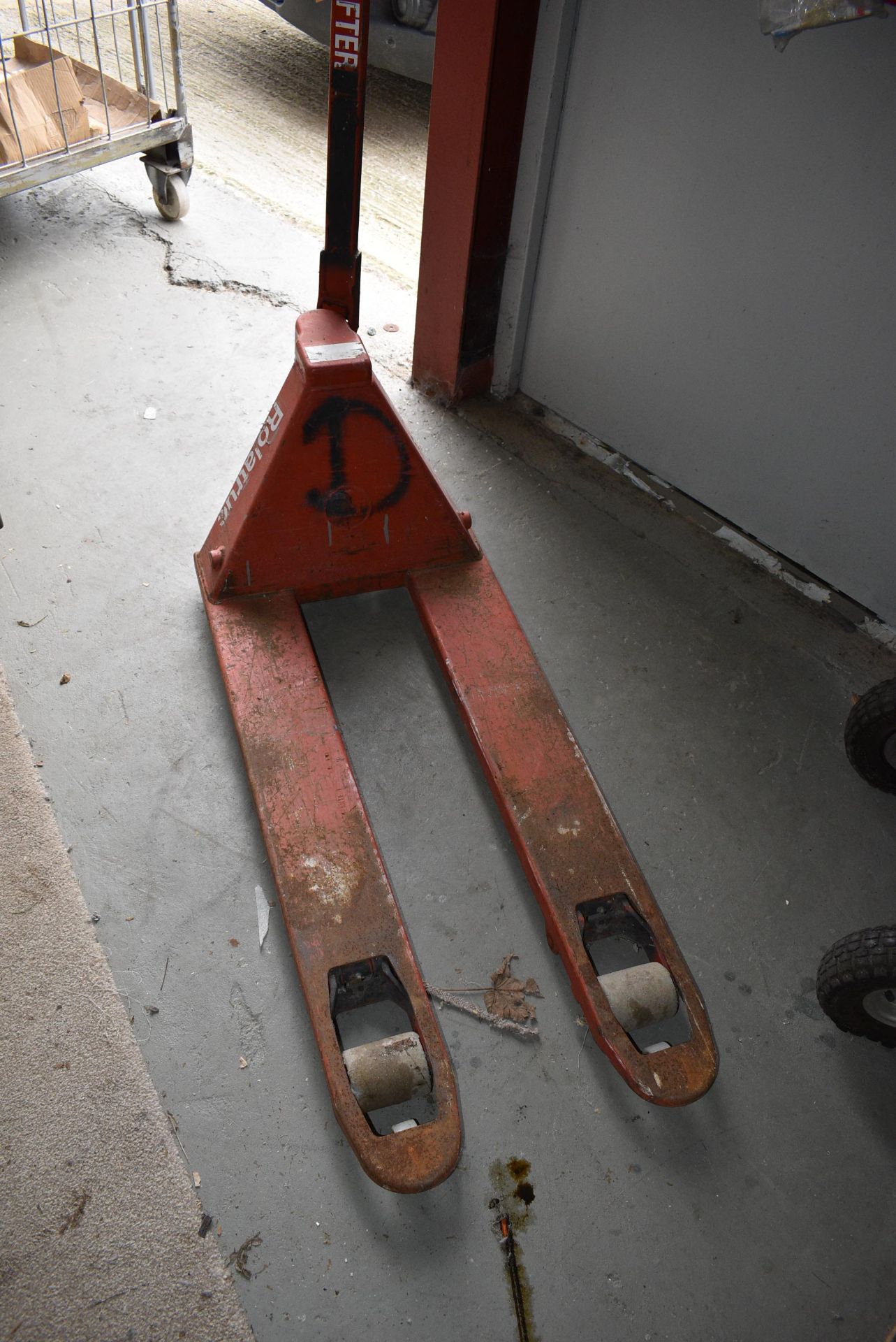 2-ton Pallet Truck 510x1000mm - Image 2 of 3