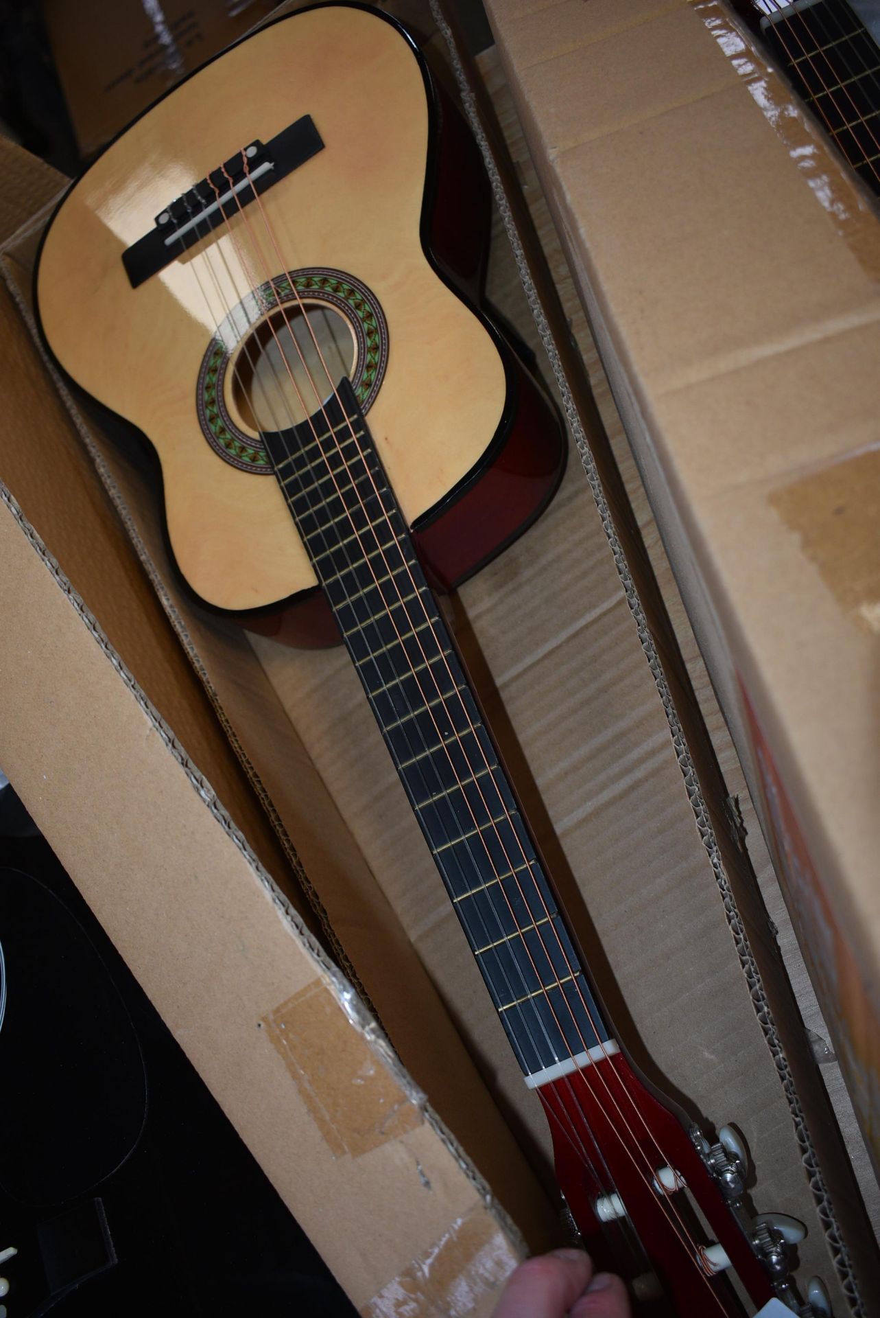 3rd Avenue ¼ Size Classical Guitar Set - Image 3 of 4