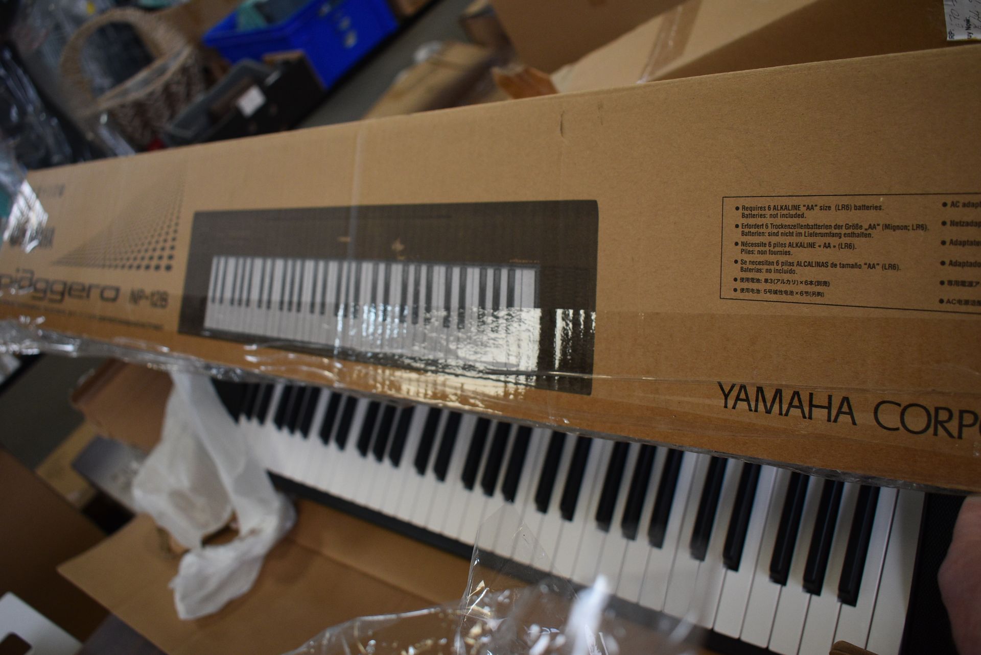 Yamaha Piaggero NP-12B Keyboard - Bild 2 aus 2