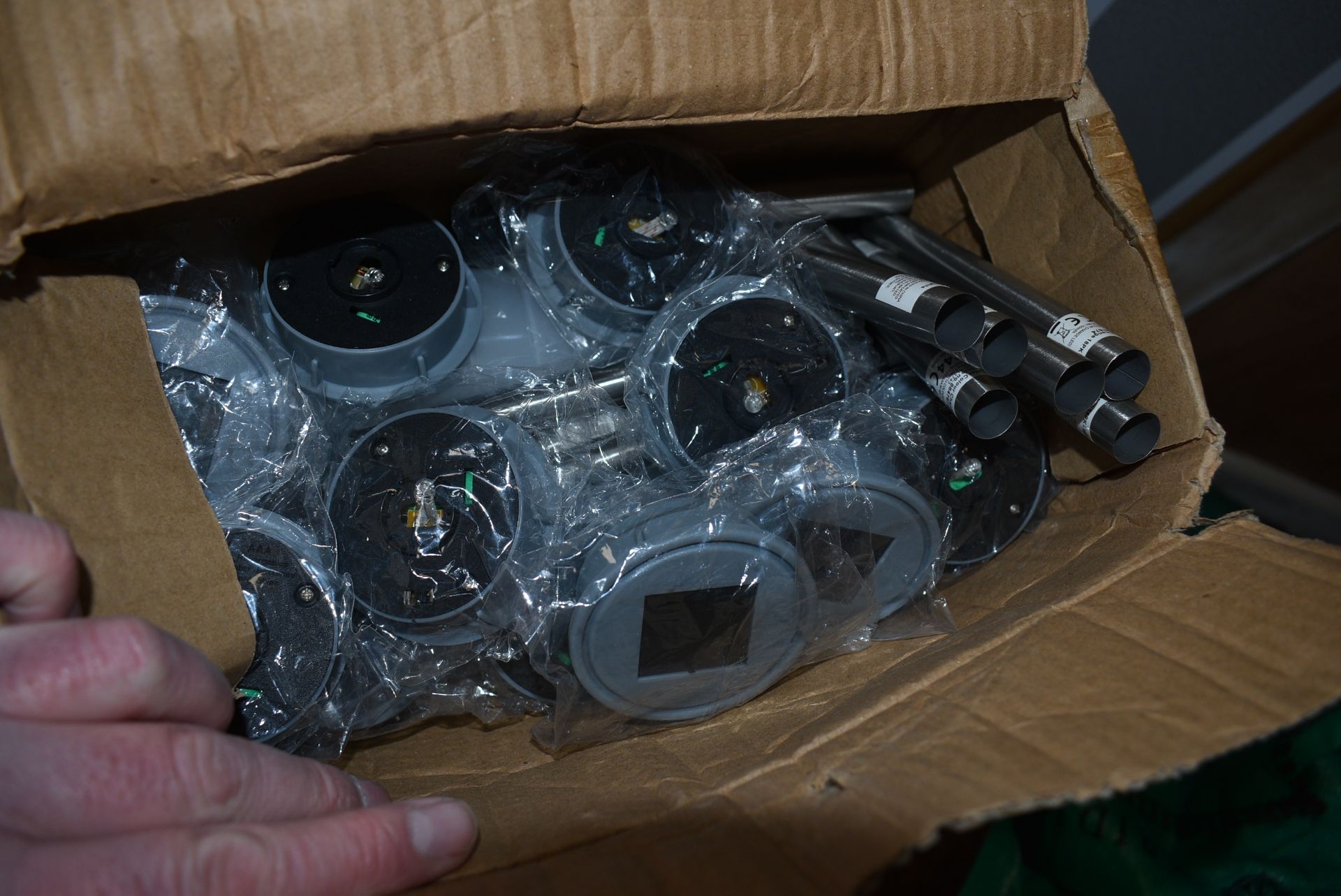 Three Boxes of Solar Lights and Posts - Image 2 of 4