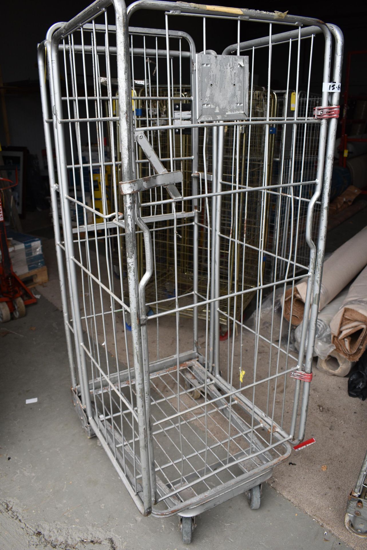 5.5ft Storage Cage on Castors