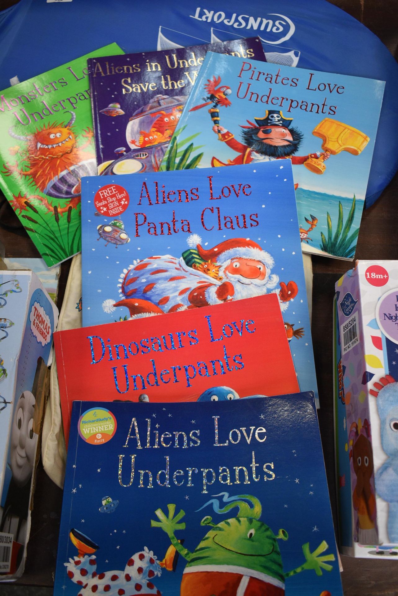 Six Aliens Love Underpants Books